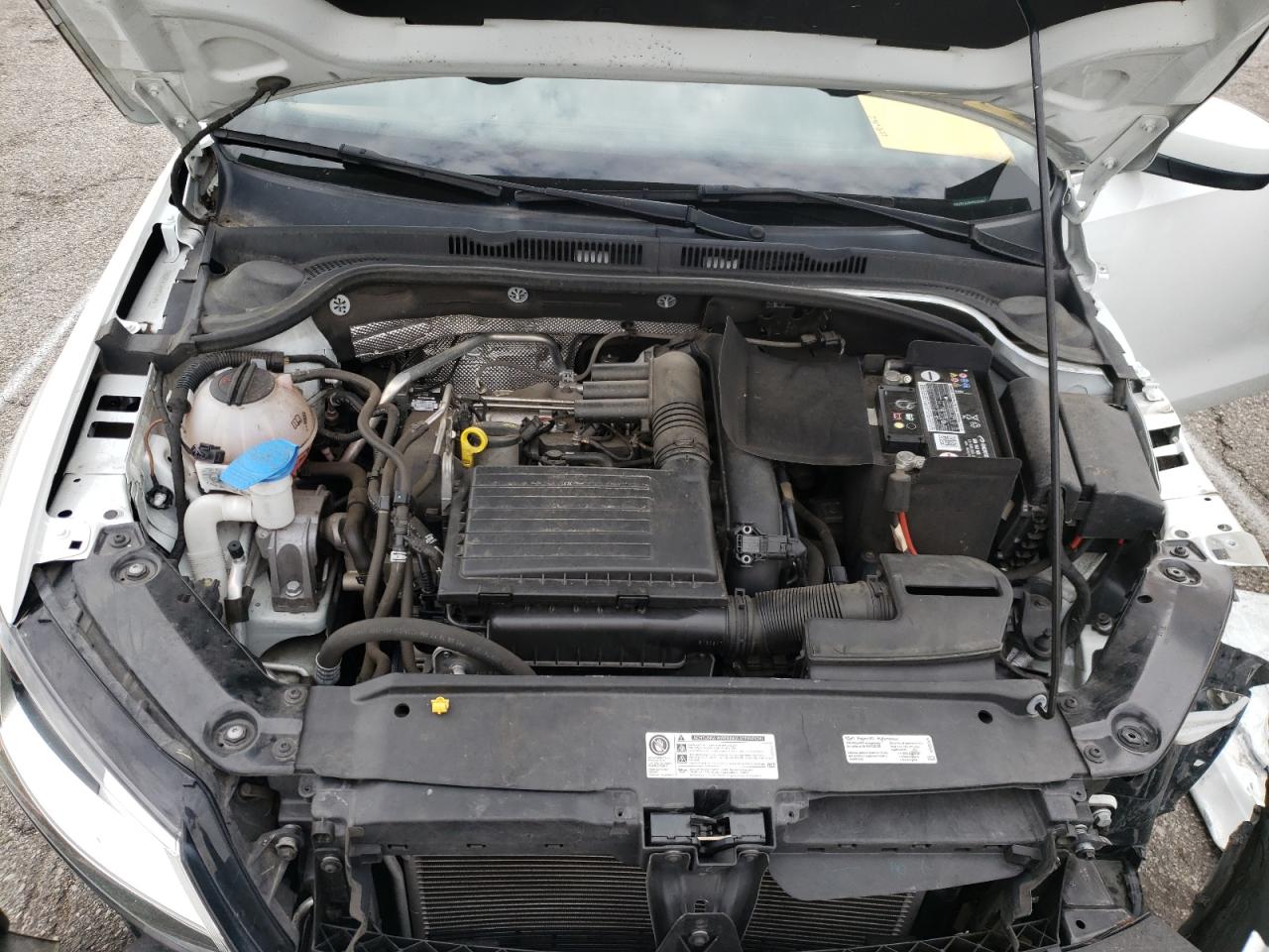 Photo 7 from auction – 2017 VOLKSWAGEN JETTA S with VIN 3VW2B7AJ9HM235490