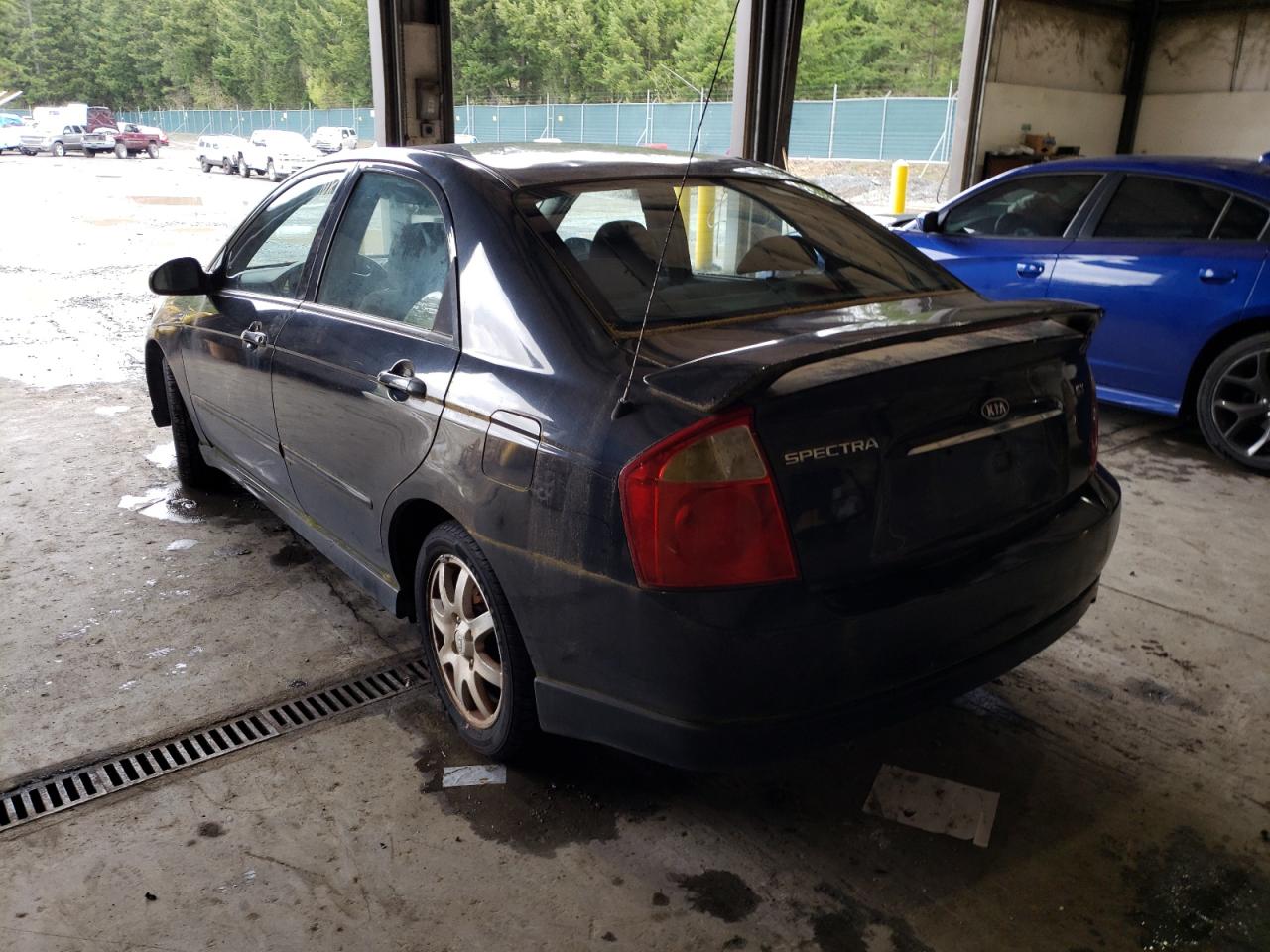 Photo 3 from auction – 2006 KIA SPECTRA LX with VIN KNAFE121X65287332