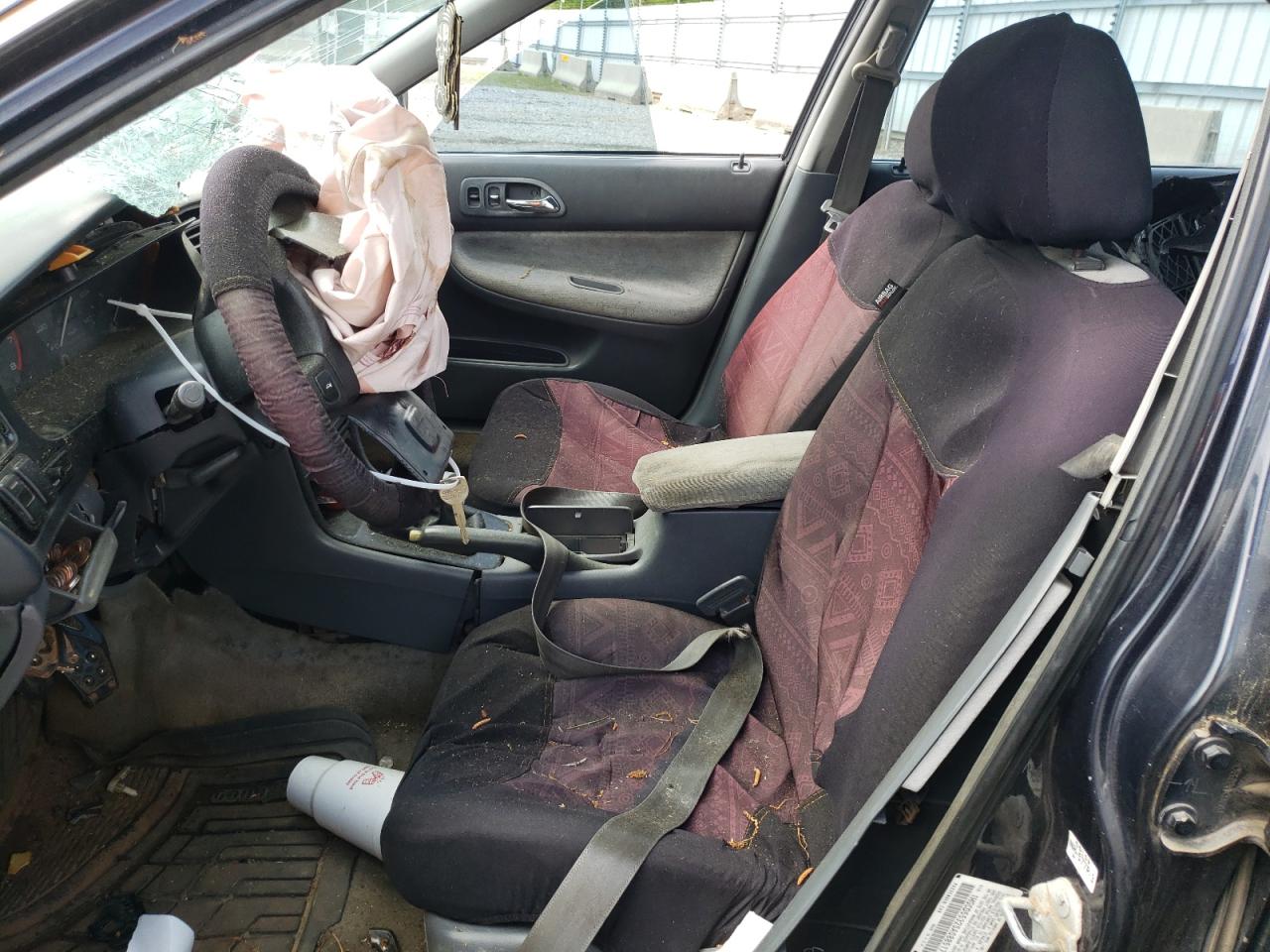 Photo 5 from auction – 1995 HONDA ACCORD LX with VIN 1HGCD5532SA088517