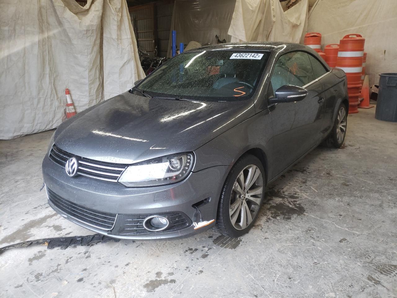 Photo 2 from auction – 2013 VOLKSWAGEN EOS LUX with VIN WVWFW8AH7DV002400