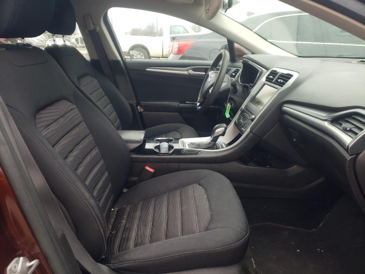 Photo 5 from auction – 2016 FORD FUSION SE with VIN 3FA6P0H73GR142303