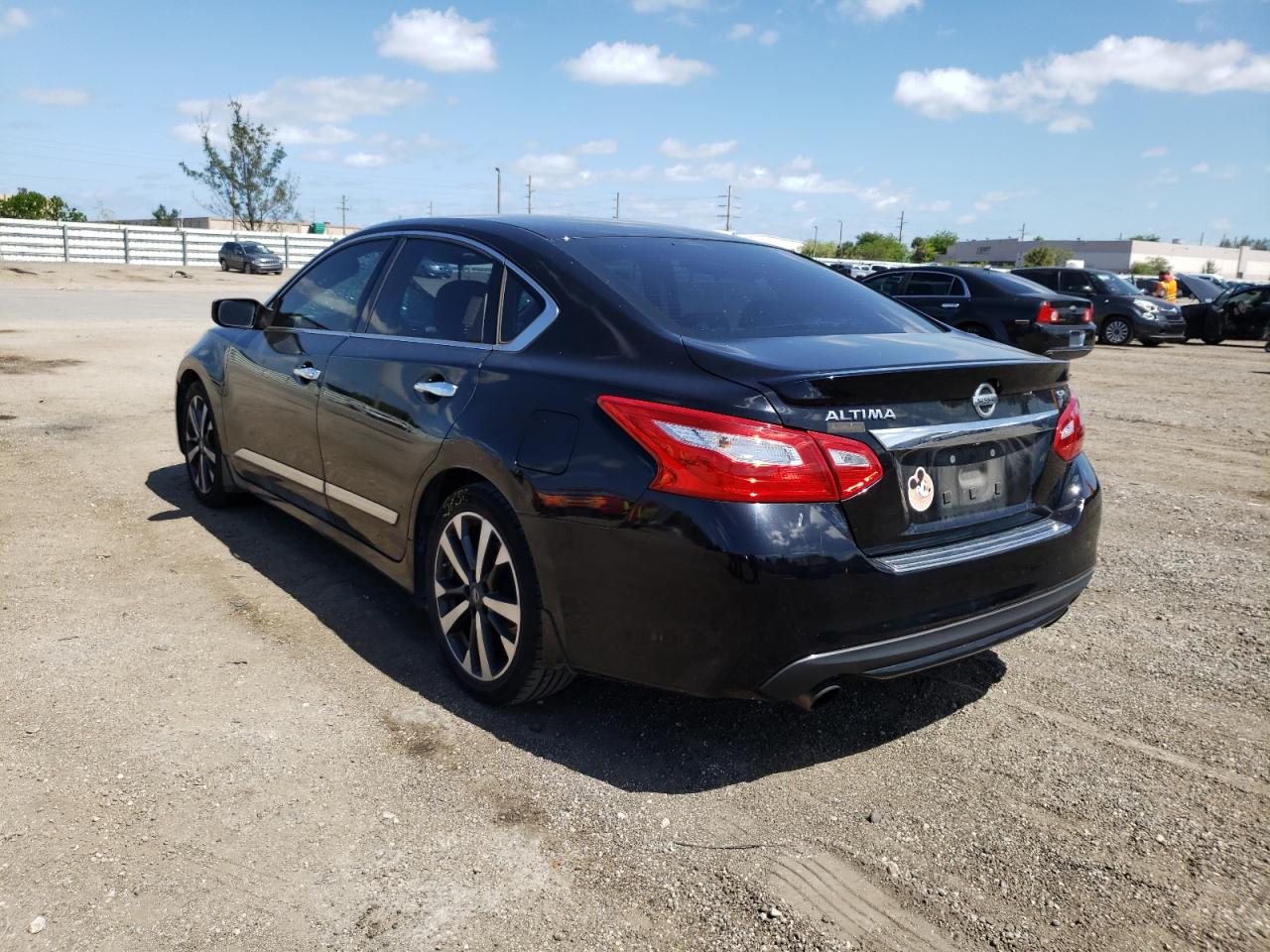 Photo 3 from auction – 2016 NISSAN ALTIMA 2.5 with VIN 1N4AL3APXGC285121