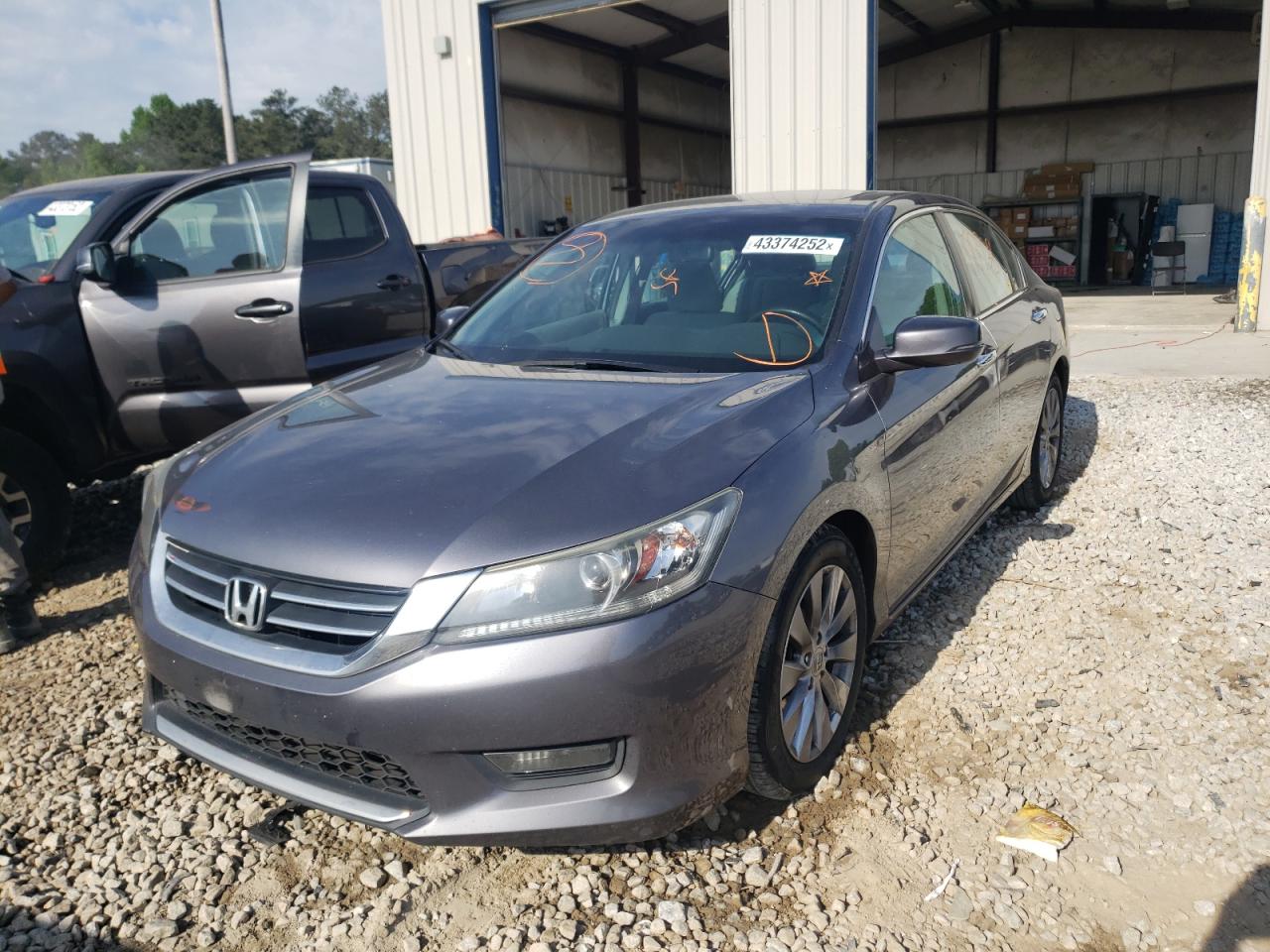 Photo 2 from auction – 2015 HONDA ACCORD EX with VIN 1HGCR2F7XFA226814