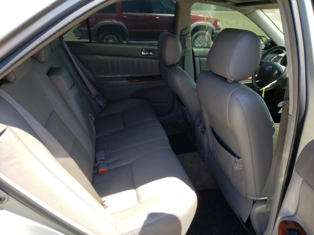 Photo 6 from auction – 2005 TOYOTA CAMRY LE with VIN JTDBF32K850163882
