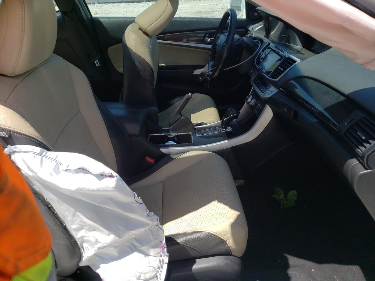 Photo 5 from auction – 2013 HONDA ACCORD EXL with VIN 1HGCT2B88DA010165