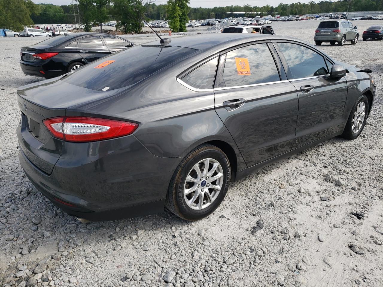 Photo 4 from auction – 2016 FORD FUSION S with VIN 3FA6P0G77GR110083