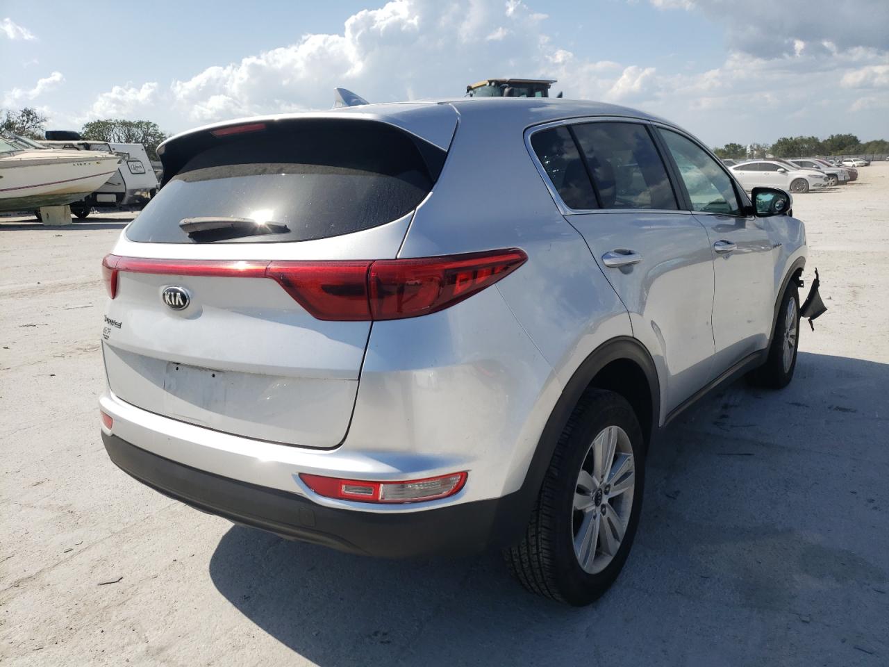 Photo 4 from auction – 2017 KIA SPORTAGE L with VIN KNDPMCAC6H7280846