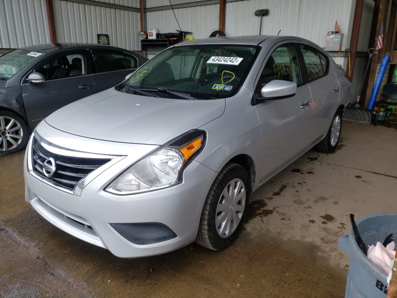 Photo 2 from auction – 2017 NISSAN VERSA S with VIN 3N1CN7AP5HK415714