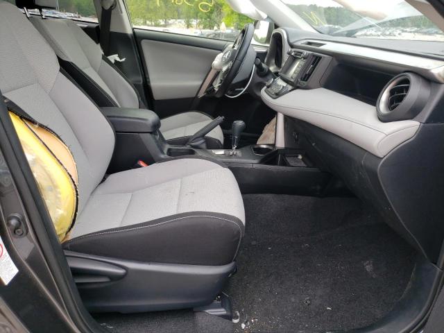 Photo 5 from auction – 2017 TOYOTA RAV4 XLE with VIN JTMWFREV5HJ133313