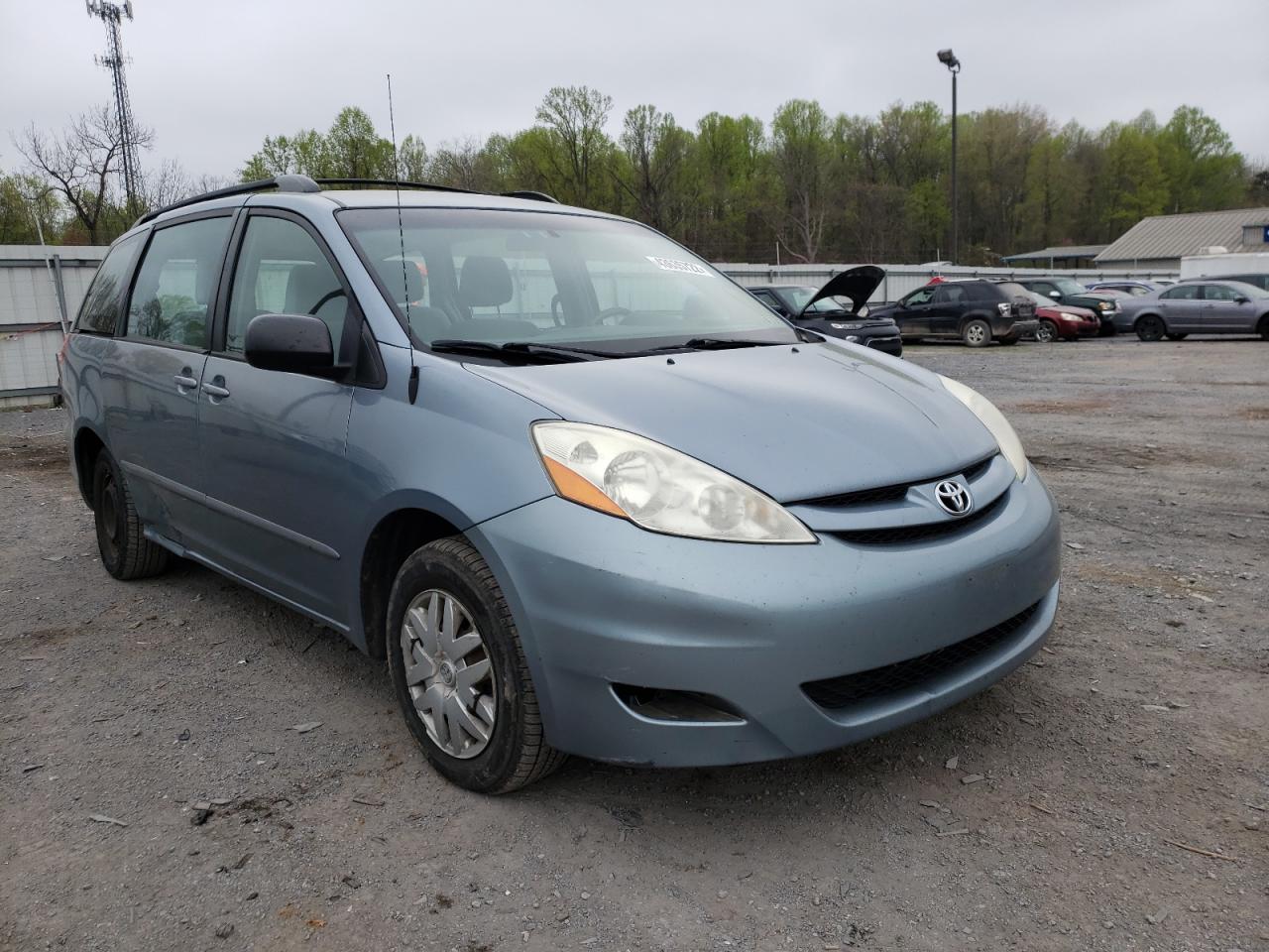 TOYOTA SIENNA CE 2010 with VIN 5TDKK4CC4AS307363 - Photo from auction