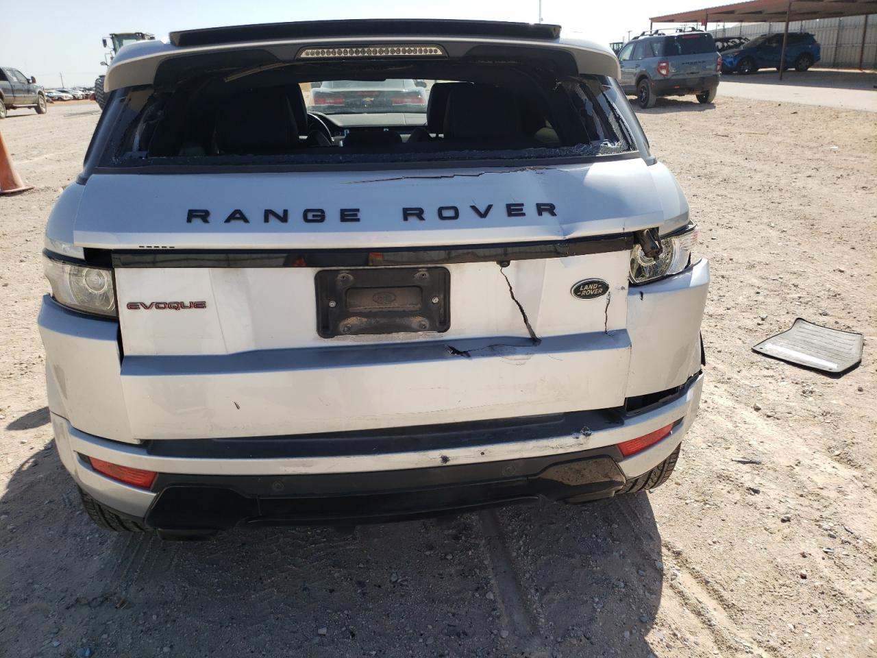 Photo 9 from auction – 2015 LAND ROVER RANGE ROVE with VIN SALVT2BG4FH074818