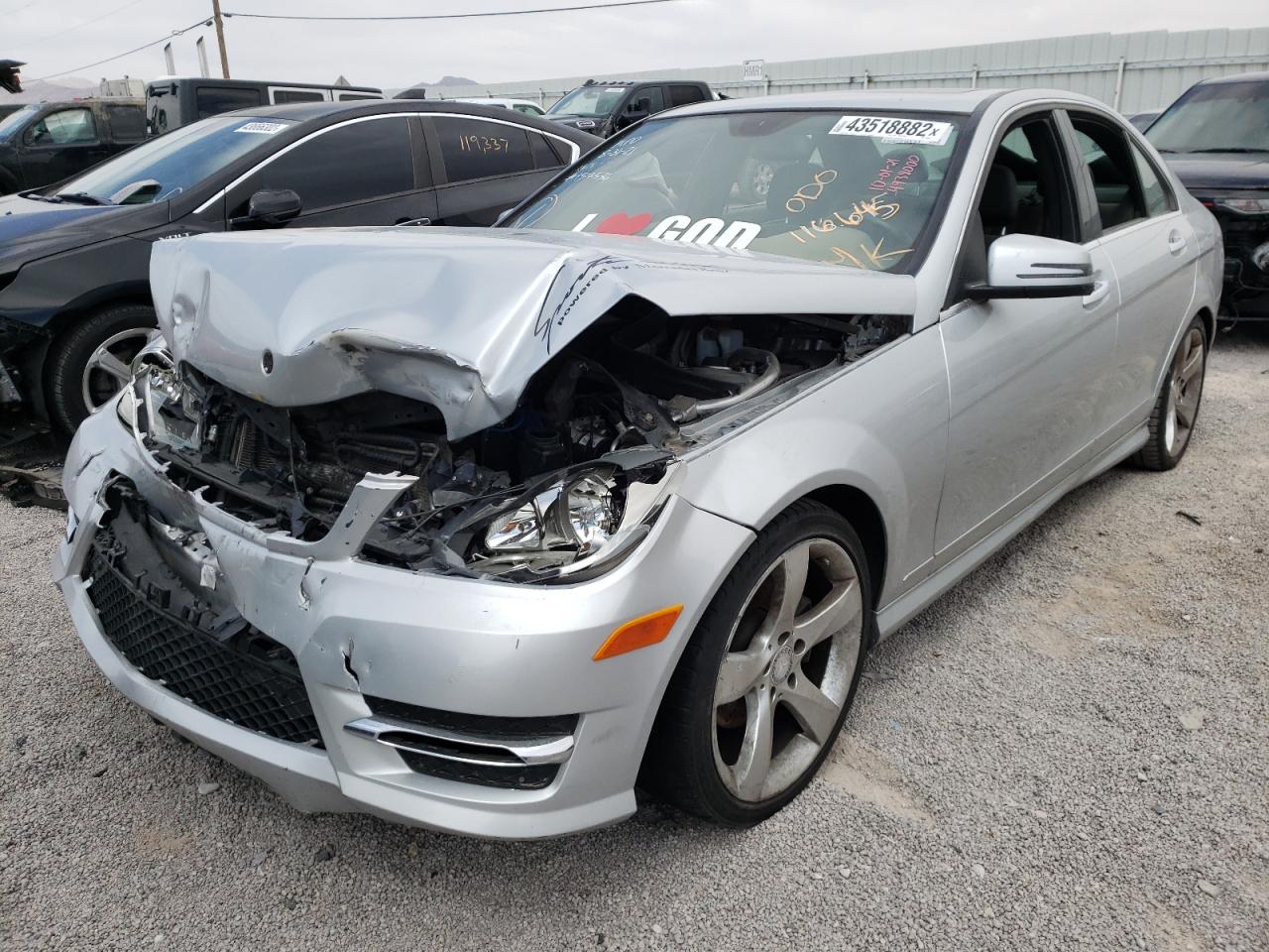 Photo 2 from auction – 2014 MERCEDES-BENZ C 250 with VIN WDDGF4HB2EA963385