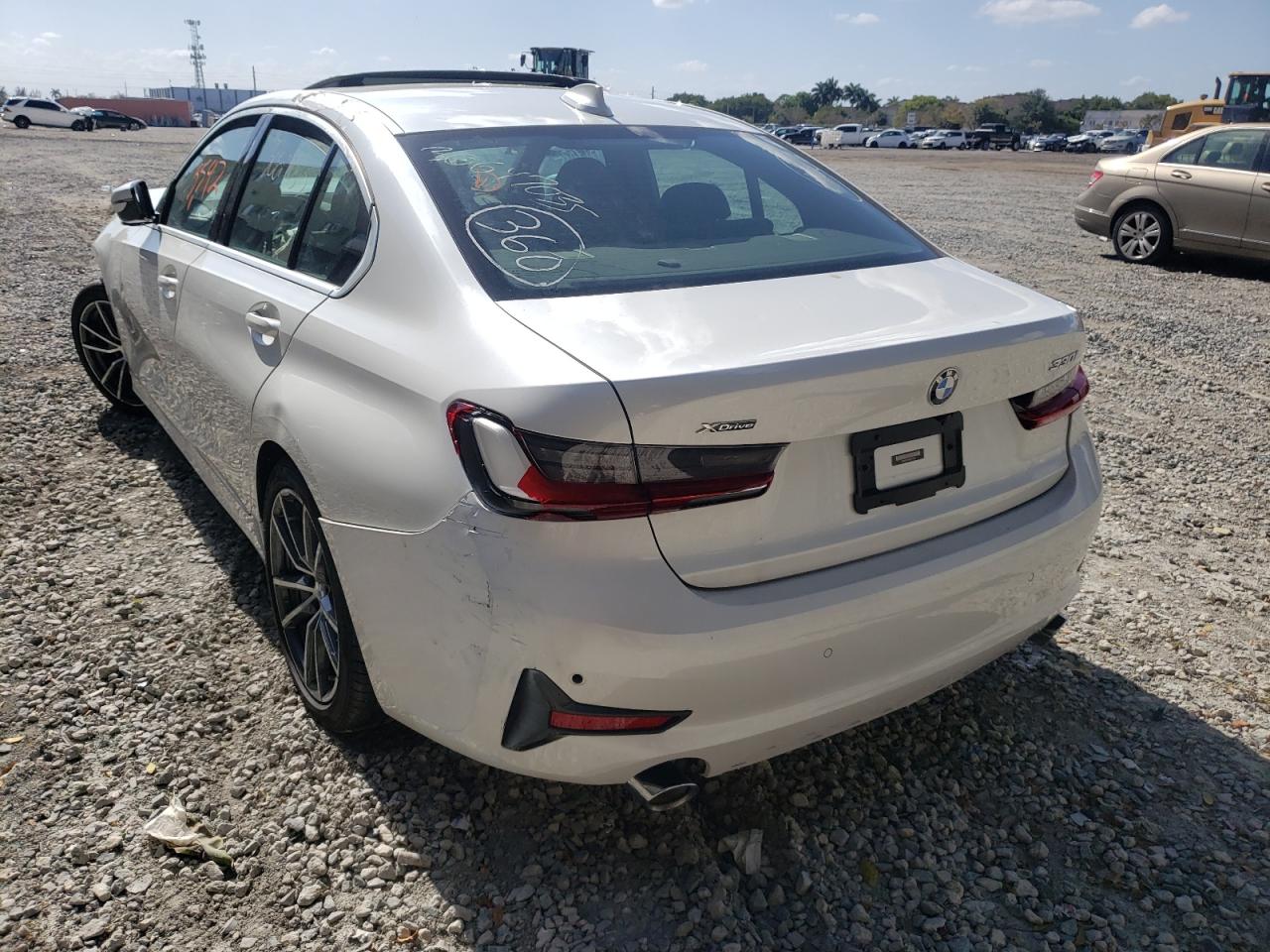 Photo 3 from auction – 2020 BMW 330XI with VIN 3MW5R7J00L8B13845