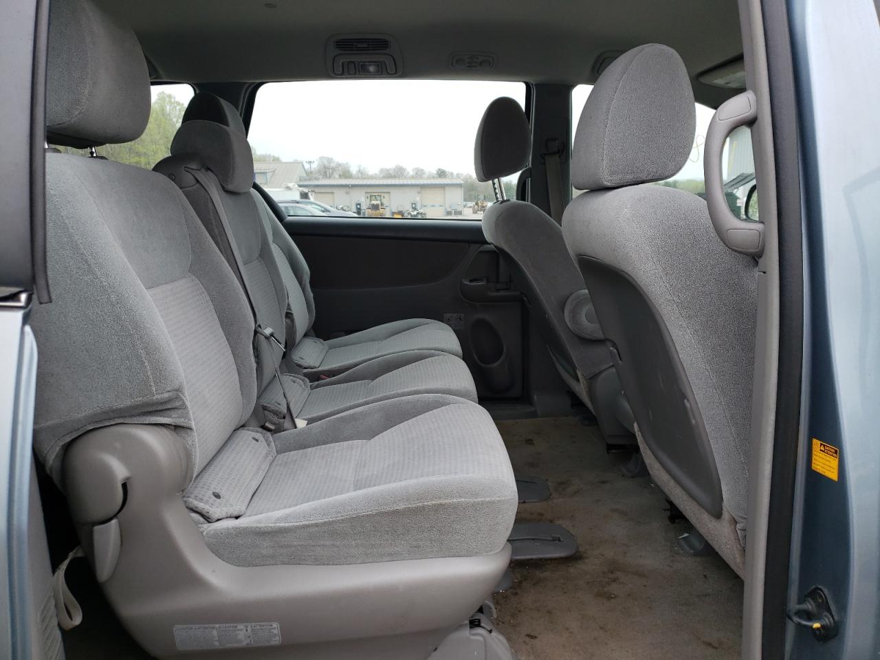 Photo 6 from auction – 2010 TOYOTA SIENNA CE with VIN 5TDKK4CC4AS307363