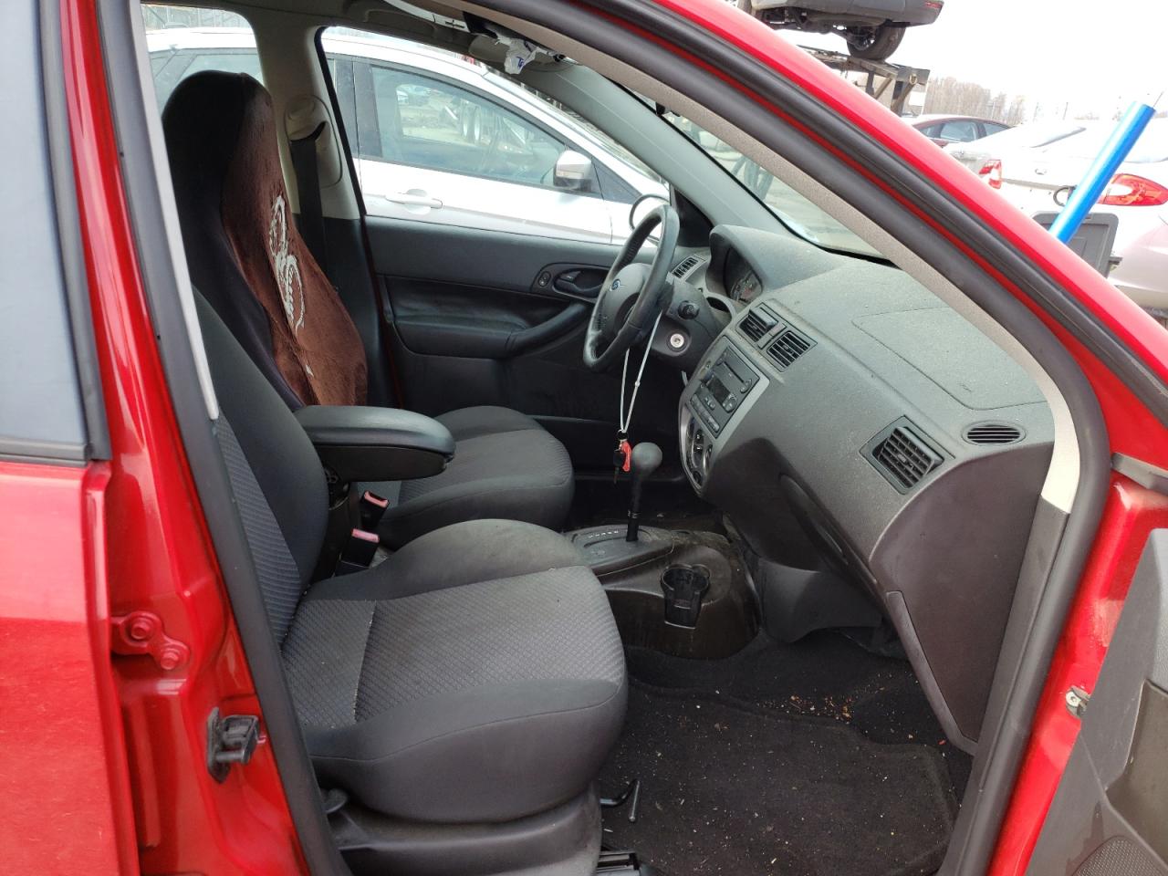 Photo 5 from auction – 2007 FORD FOCUS ZX5 with VIN 1FAHP37N87W332329