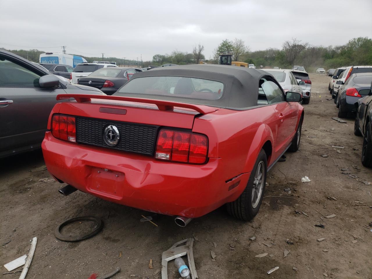 Photo 4 from auction – 2005 FORD MUSTANG with VIN 1ZVFT84N355244268