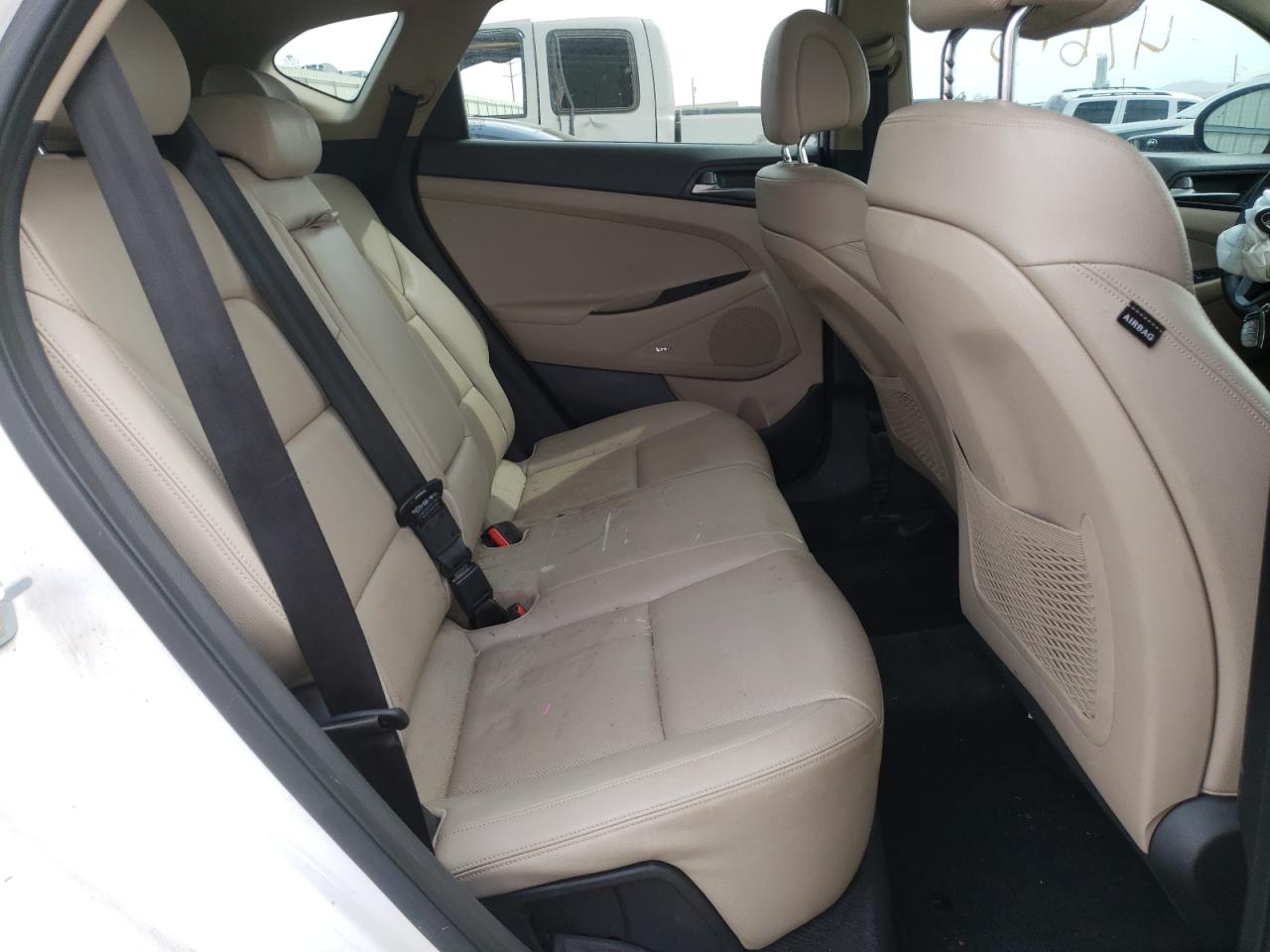 Photo 6 from auction – 2017 HYUNDAI TUCSON LIM with VIN KM8J3CA28HU297905