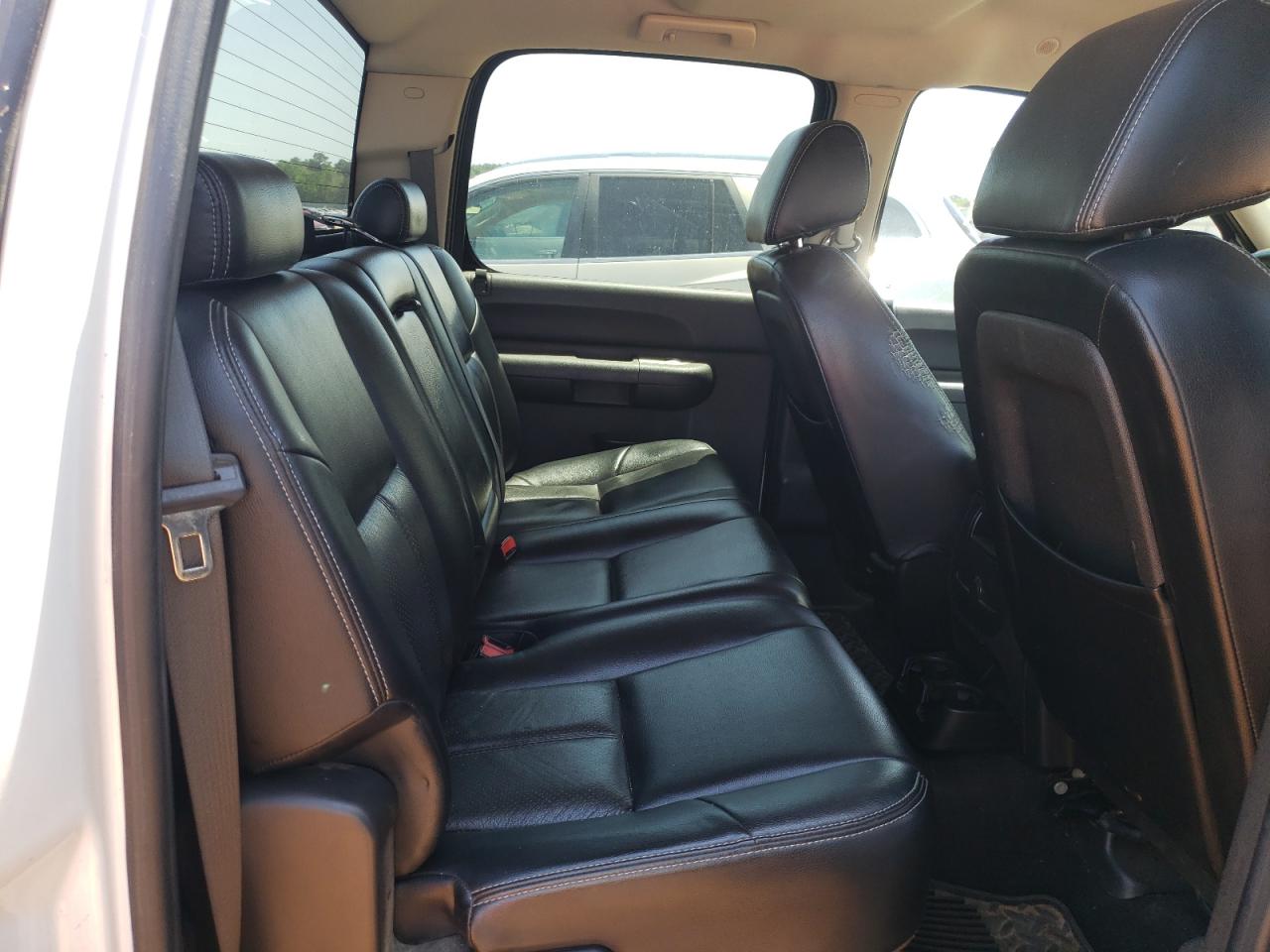 Photo 6 from auction – 2010 CHEVROLET SILVERADO with VIN 3GCRCSE08AG262980
