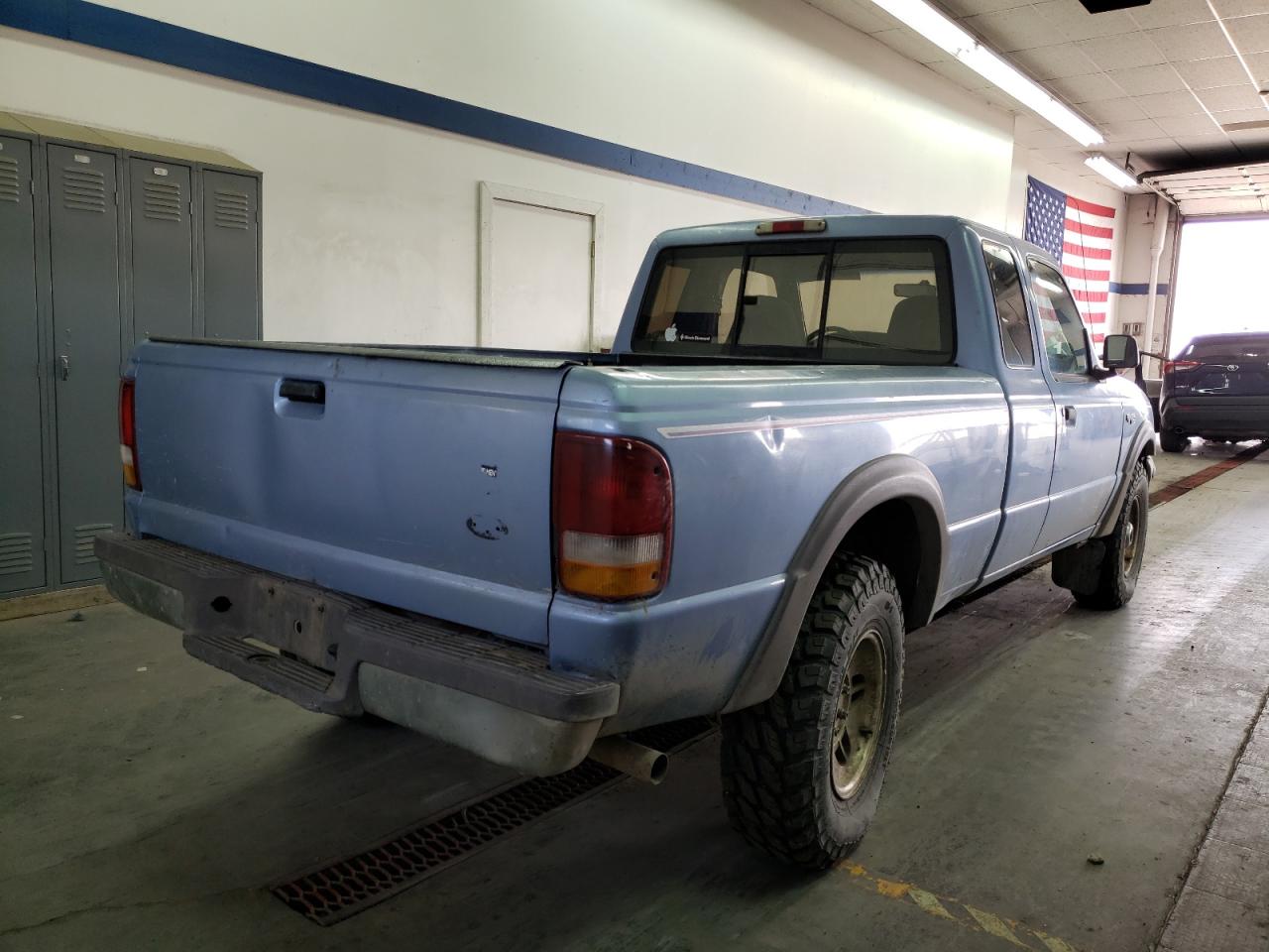 Photo 4 from auction – 1997 FORD RANGER with VIN 1FTDR15X4VPA60994