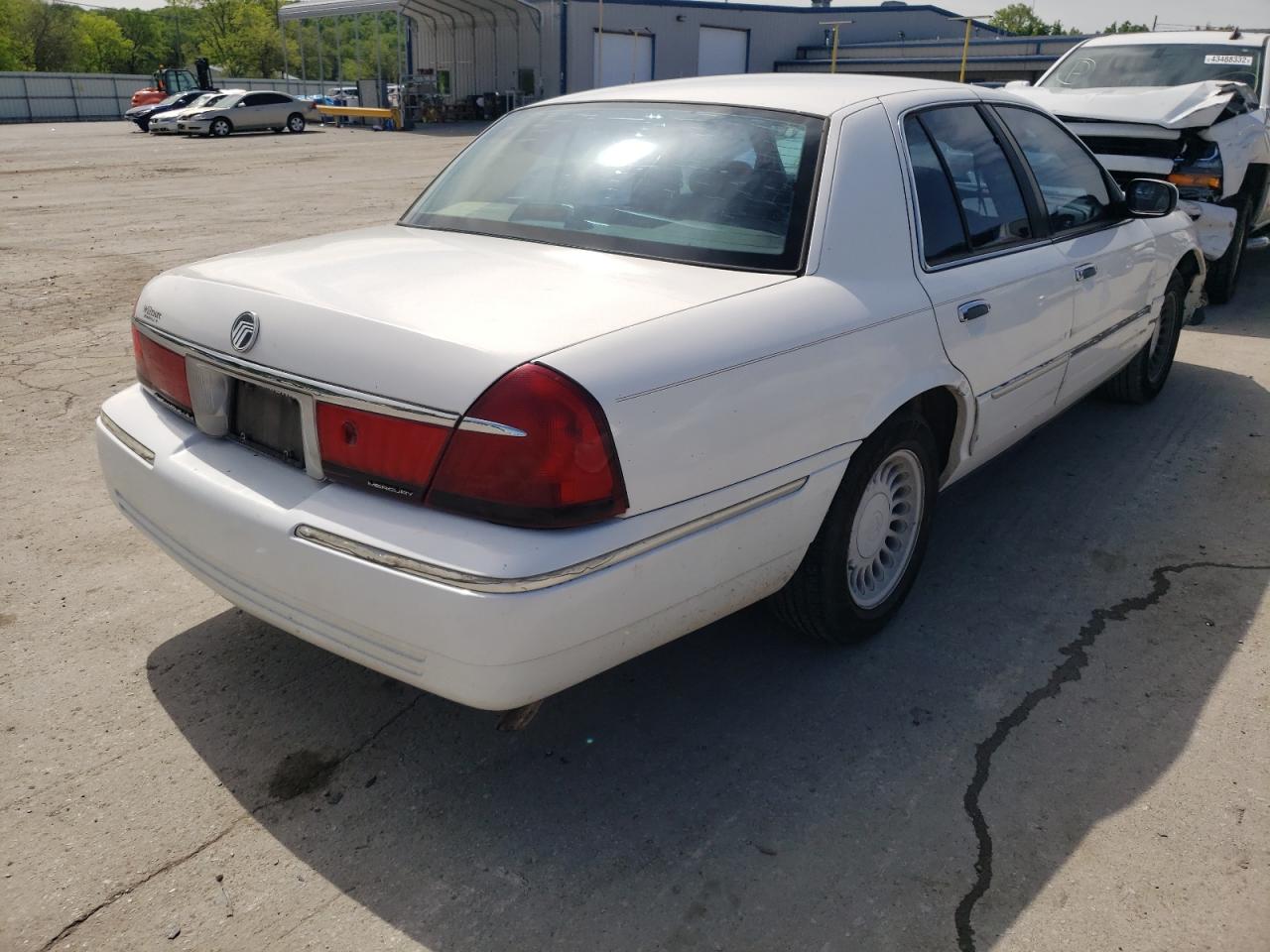 Photo 4 from auction – 1998 MERCURY GRAND MARQ with VIN 2MEFM75W2WX643267