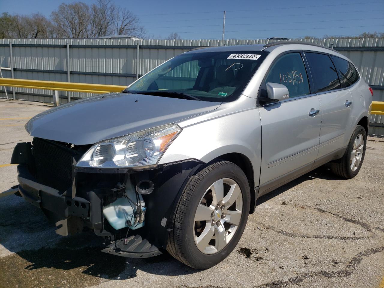 Photo 2 from auction – 2011 CHEVROLET TRAVERSE L with VIN 1GNKVLEDXBJ398278