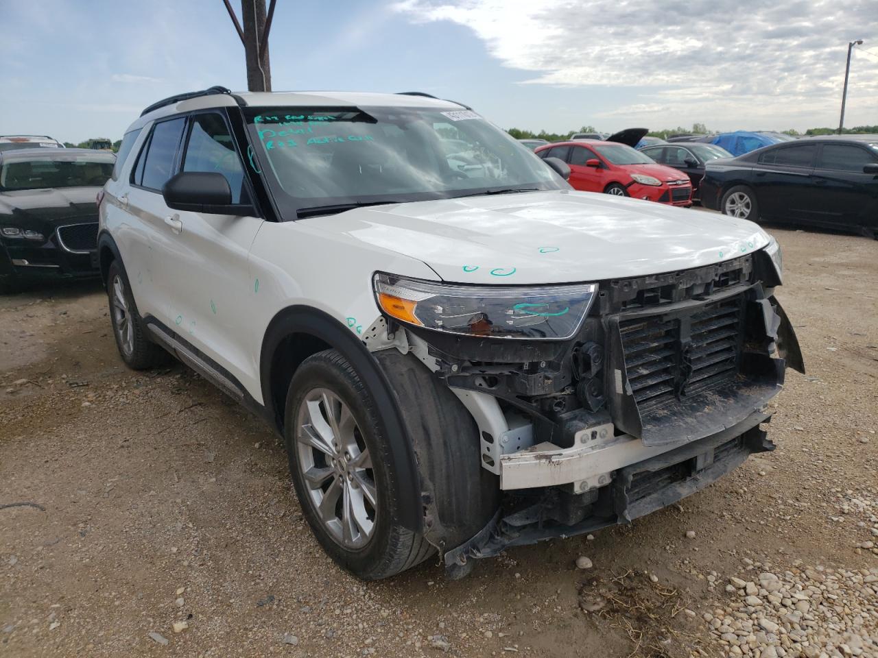 FORD EXPLORER X 2020 with VIN 1FMSK7DHXLGC79640 - Photo from auction