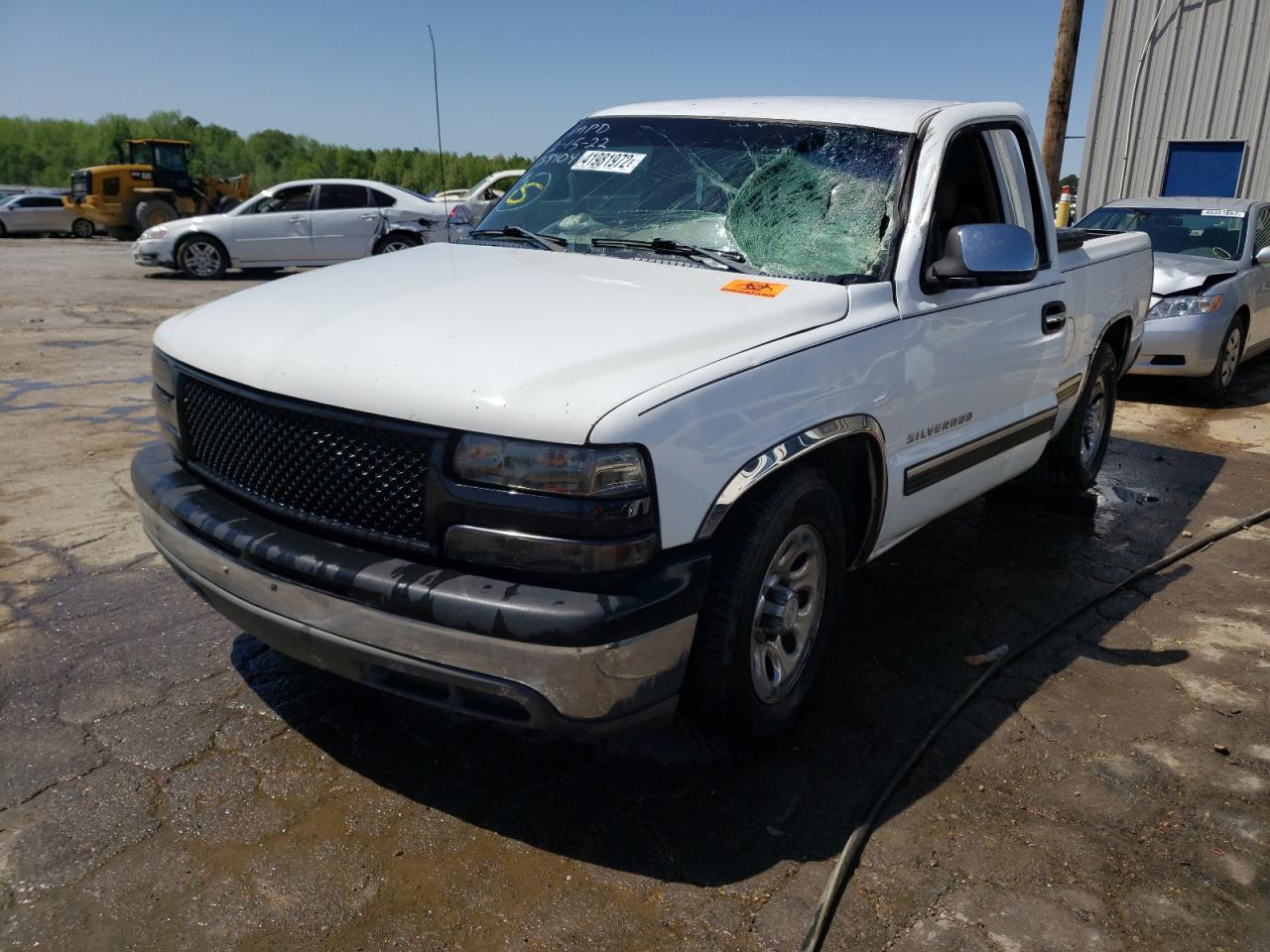 Photo 2 from auction – 2002 CHEVROLET SILVERADO with VIN 1GCEC14W92Z128107