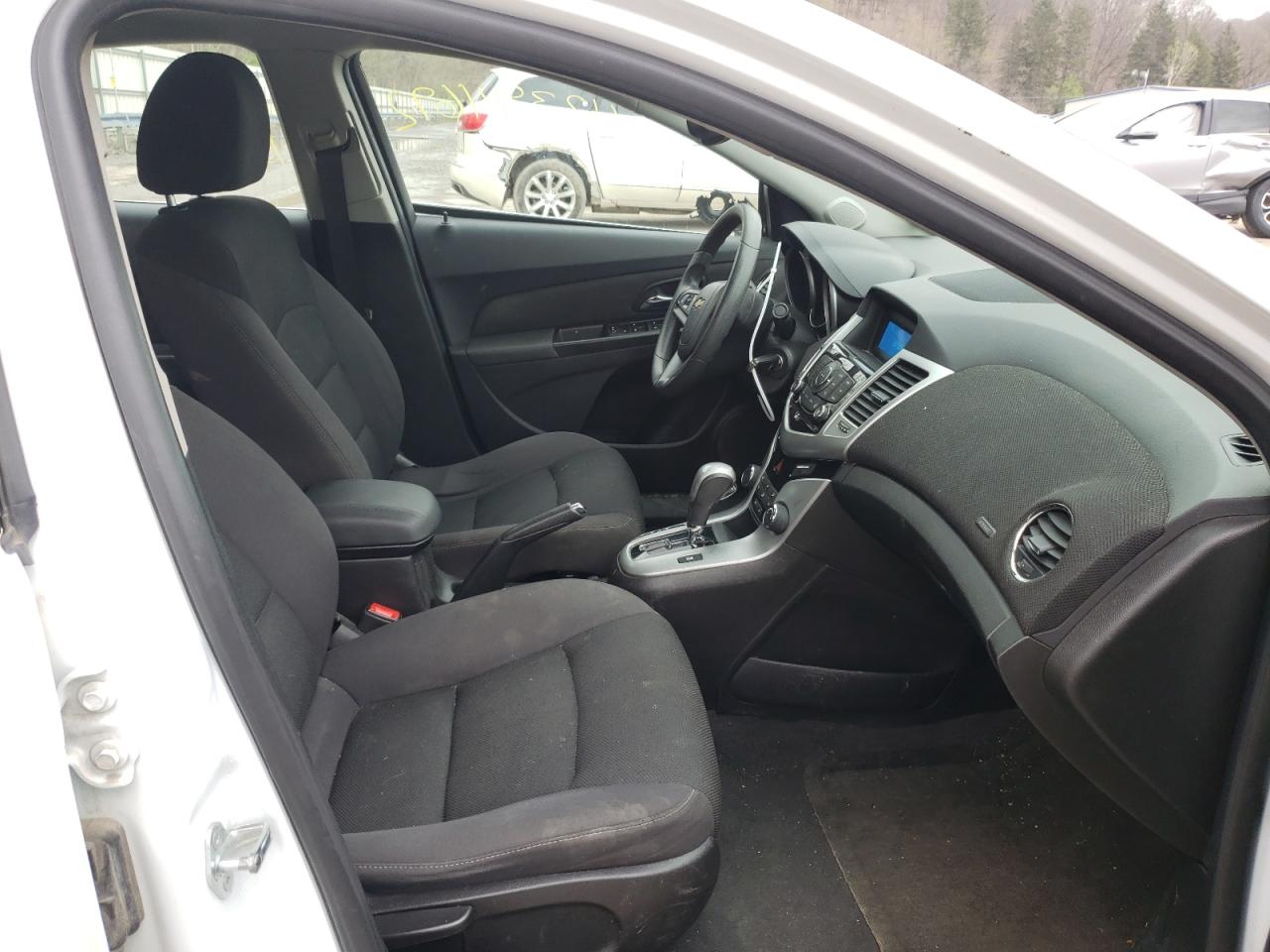 Photo 5 from auction – 2015 CHEVROLET CRUZE LT with VIN 1G1PC5SB1F7203327
