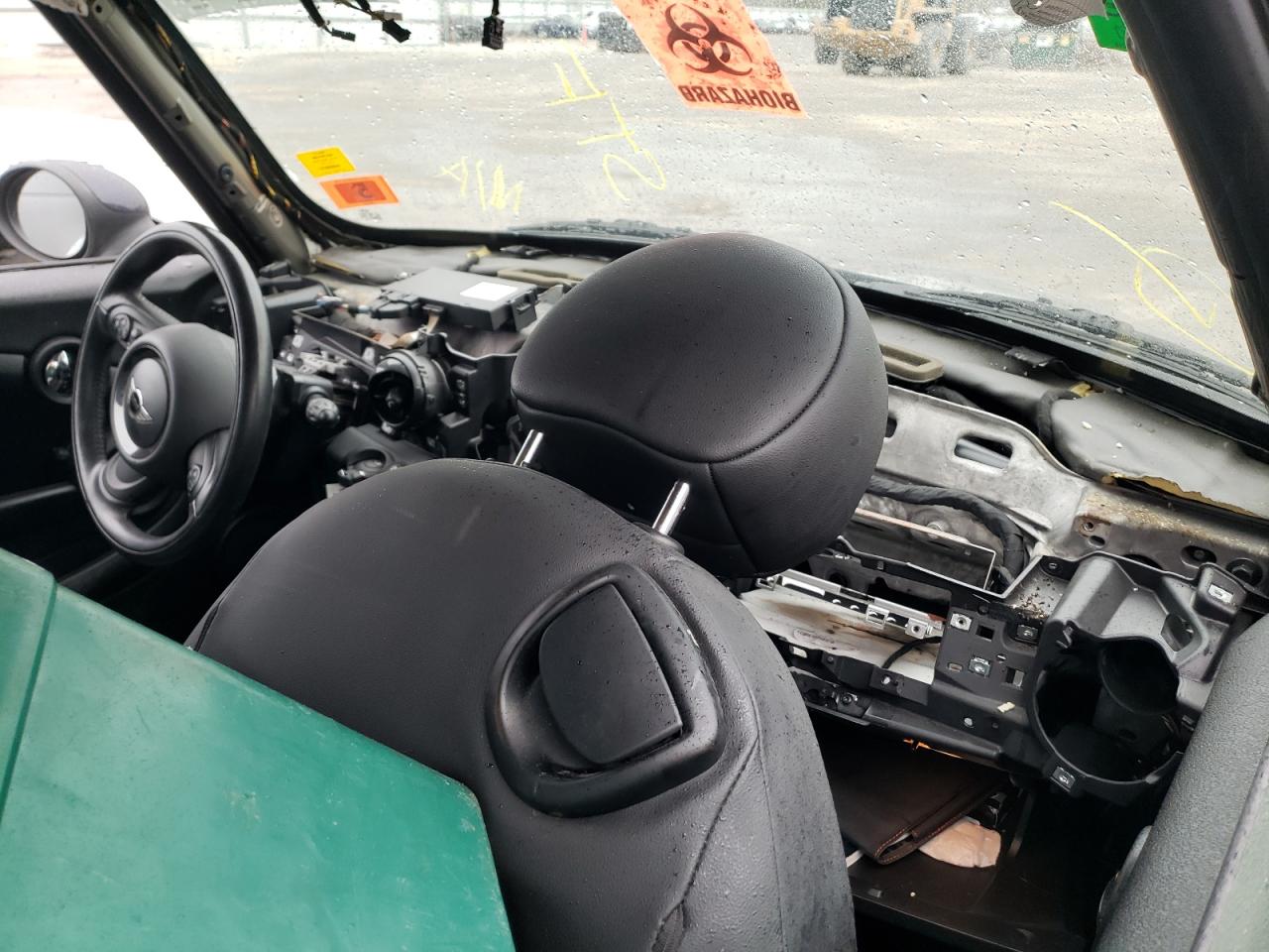 Photo 9 from auction – 2011 MINI COOPER with VIN WMWSU3C5XBT253010