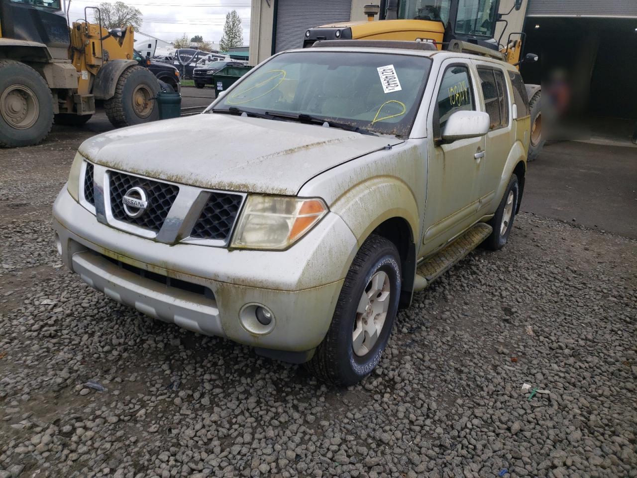 Photo 2 from auction – 2005 NISSAN PATHFINDER with VIN 5N1AR18WX5C781457