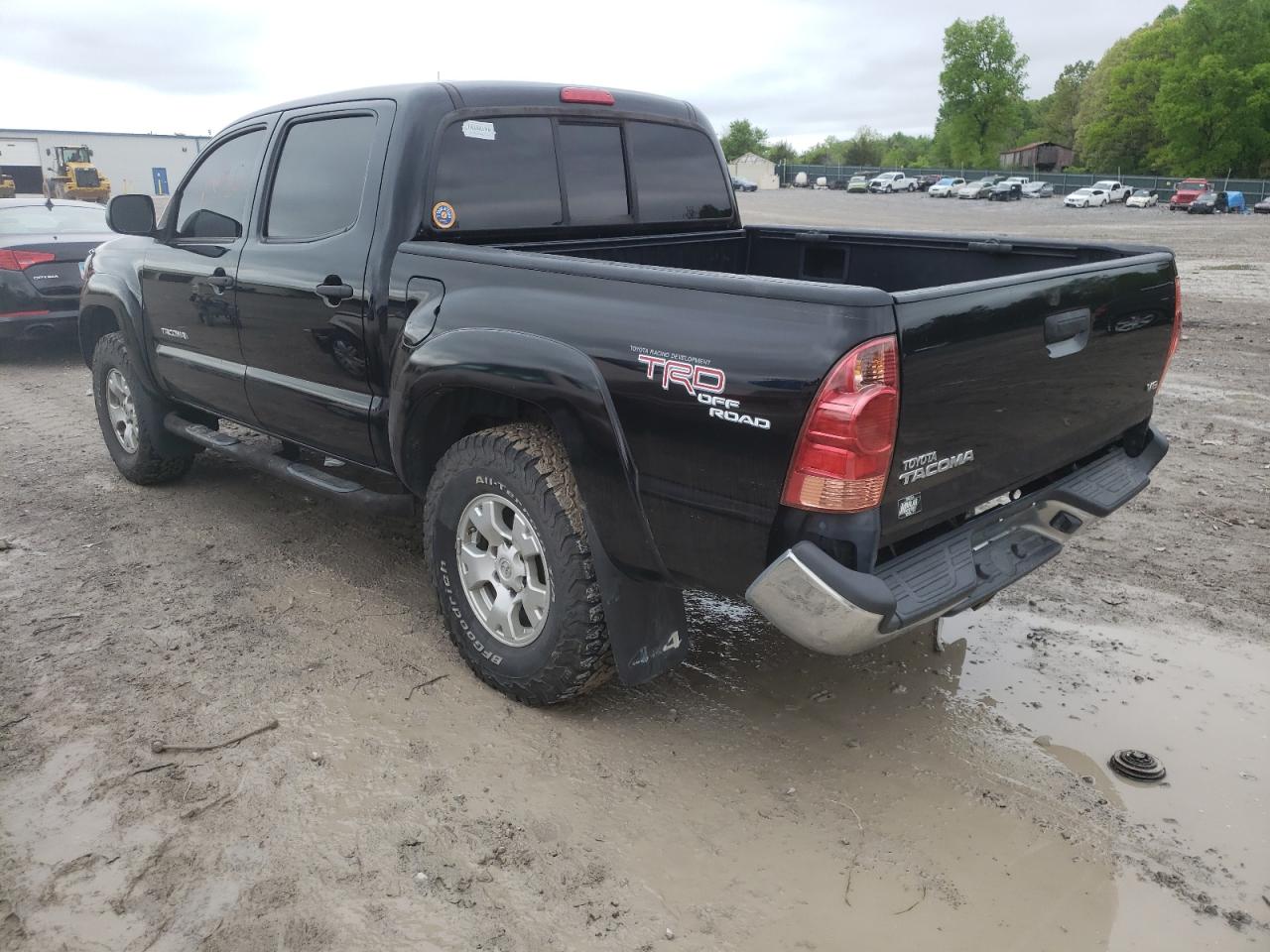 Photo 3 from auction – 2011 TOYOTA TACOMA DOU with VIN 3TMLU4EN2BM062769