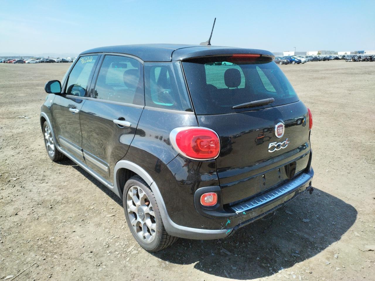 Photo 3 from auction – 2014 FIAT 500L TREKK with VIN ZFBCFADH9EZ018990