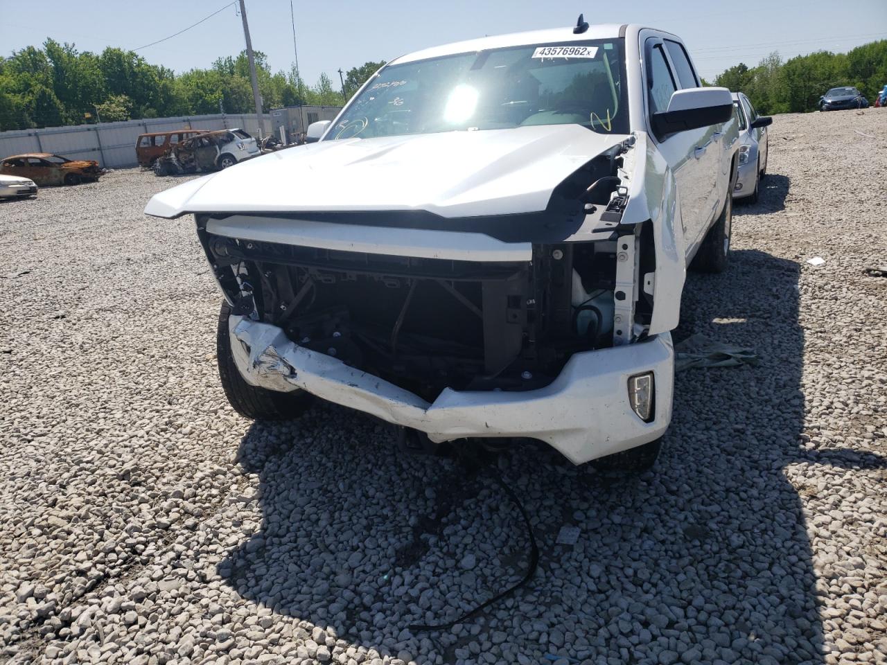 Photo 9 from auction – 2016 CHEVROLET SILVERADO with VIN 3GCUKRECXGG318457
