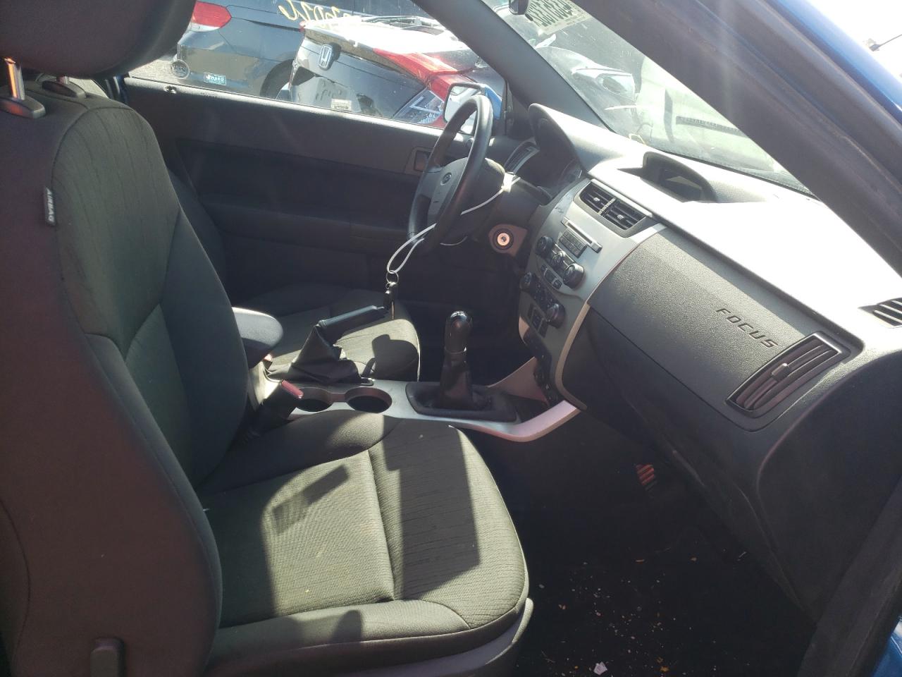 Photo 5 from auction – 2010 FORD FOCUS SE with VIN 1FAHP3CN7AW151753