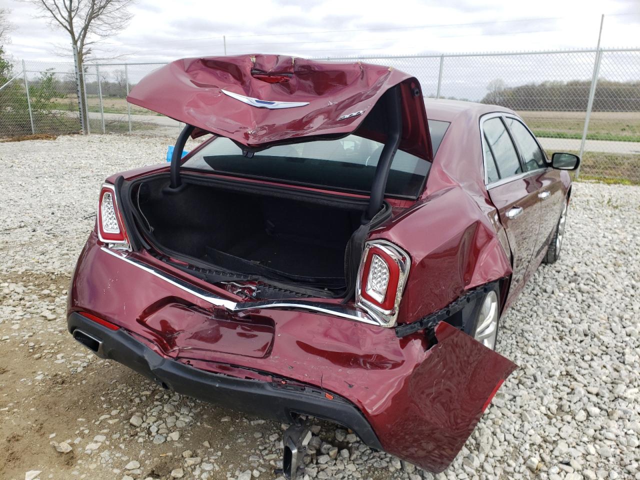 Photo 9 from auction – 2018 CHRYSLER 300 LIMITE with VIN 2C3CCAEG8JH194598