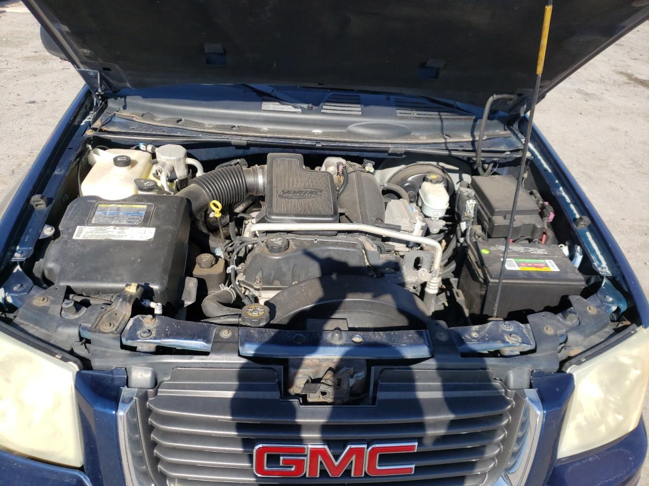 Photo 7 from auction – 2004 GMC ENVOY XUV with VIN 1GKES12S246185924
