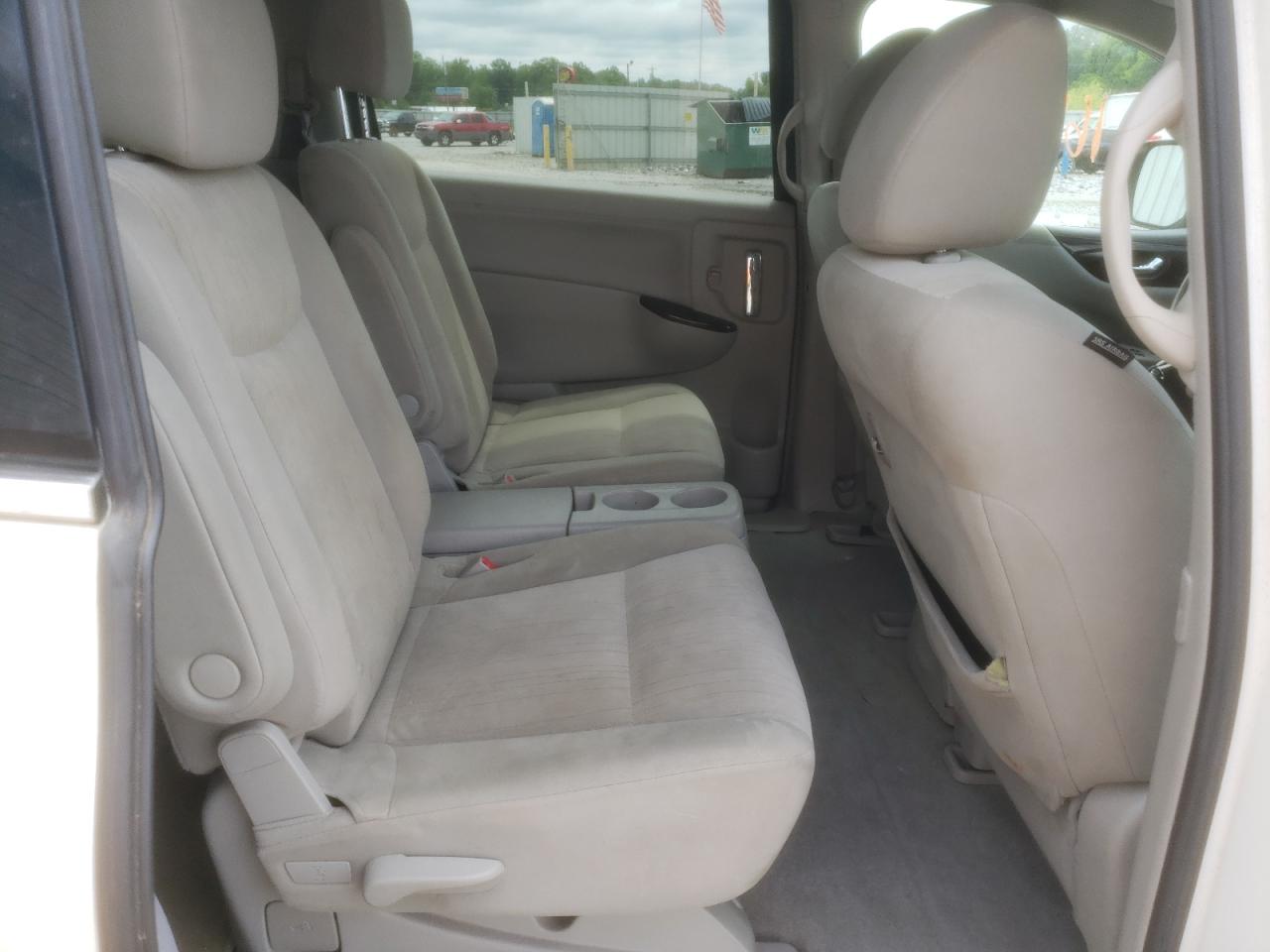 Photo 6 from auction – 2011 NISSAN QUEST S with VIN JN8AE2KP1B9007778