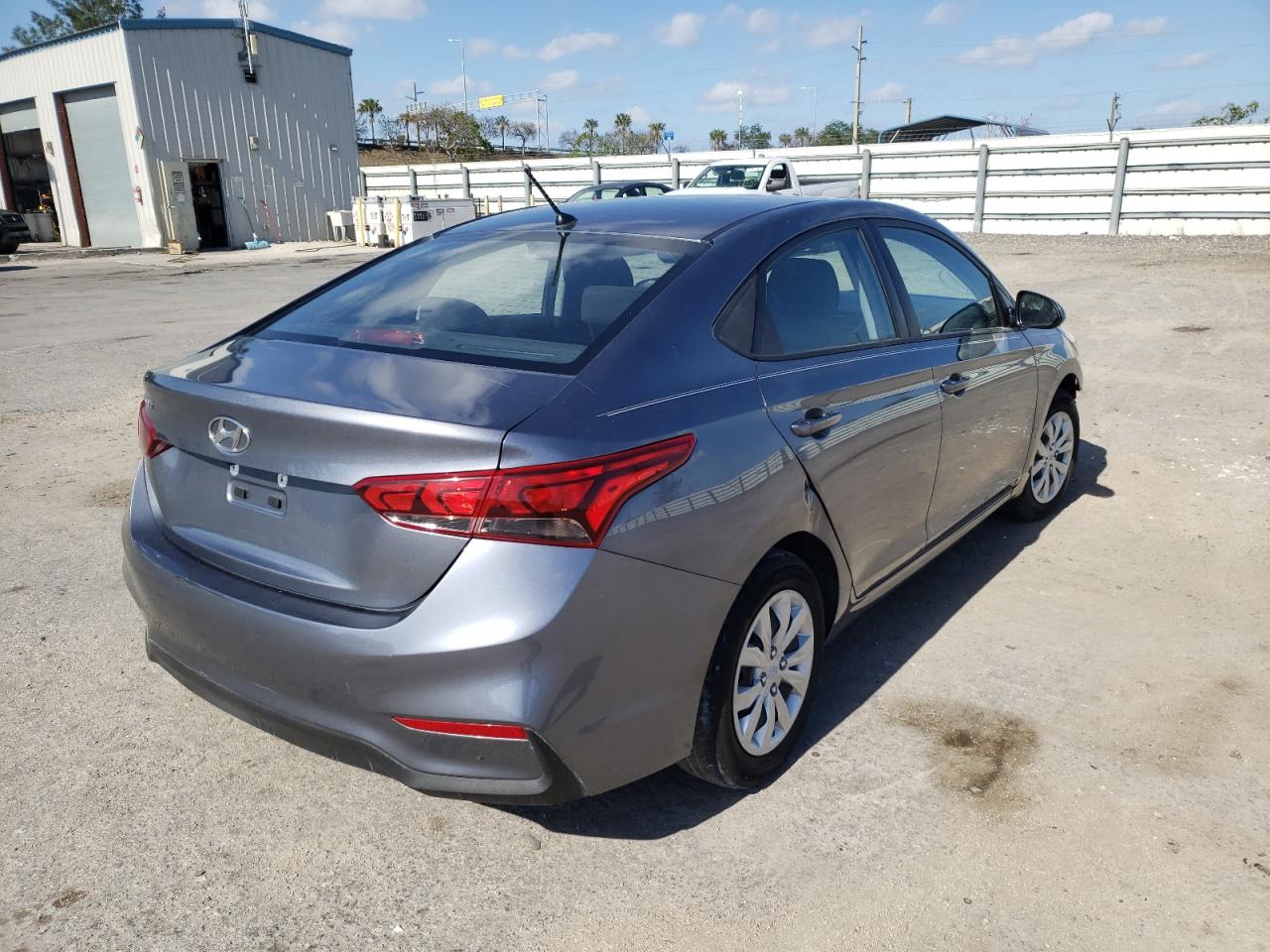 Photo 4 from auction – 2020 HYUNDAI ACCENT SE with VIN 3KPC24A6XLE114679