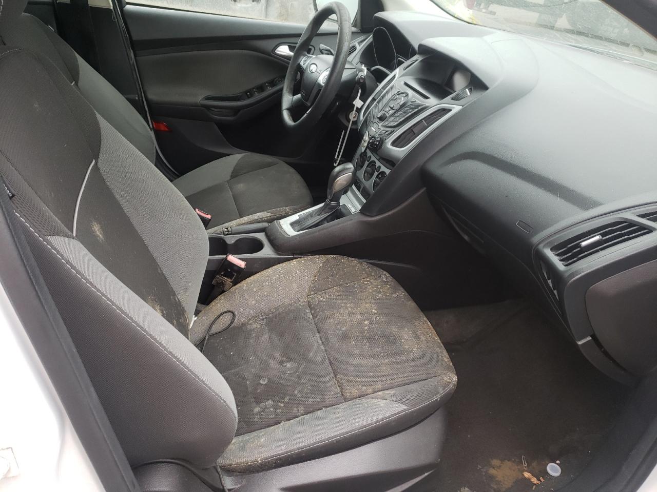 Photo 5 from auction – 2012 FORD FOCUS with VIN 1FAHP3K21CL187434