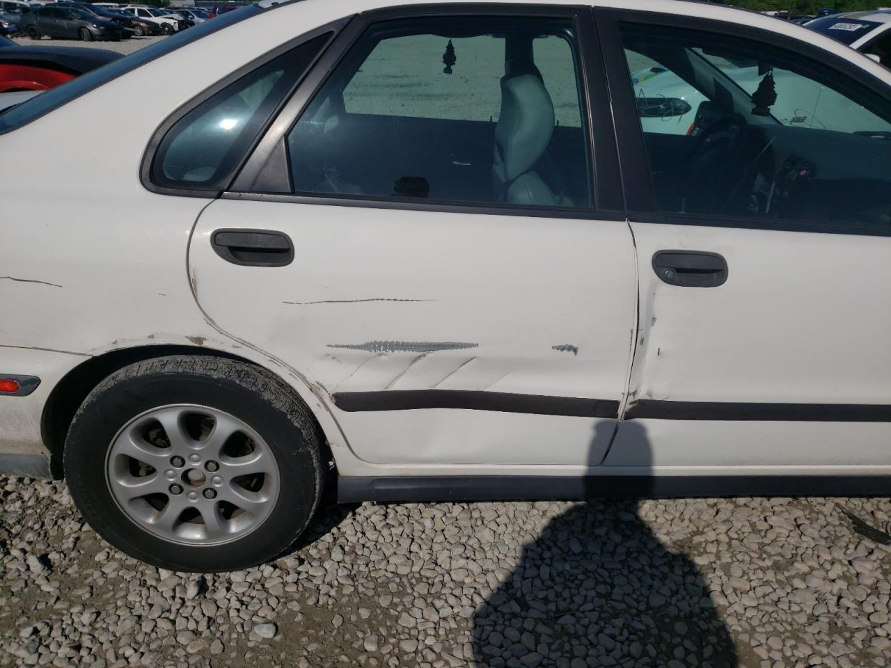 Photo 9 from auction – 2000 VOLVO S40 with VIN YV1VS2557YF550718