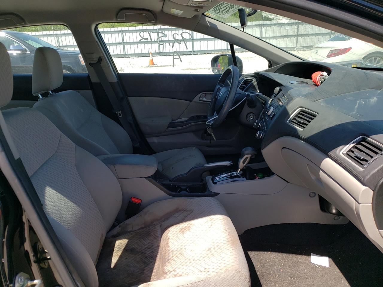 Photo 5 from auction – 2014 HONDA CIVIC LX with VIN 19XFB2F58EE038898