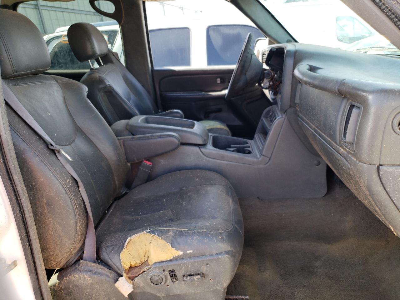 Photo 5 from auction – 2005 GMC SIERRA K25 with VIN 1GTHK23205F960350