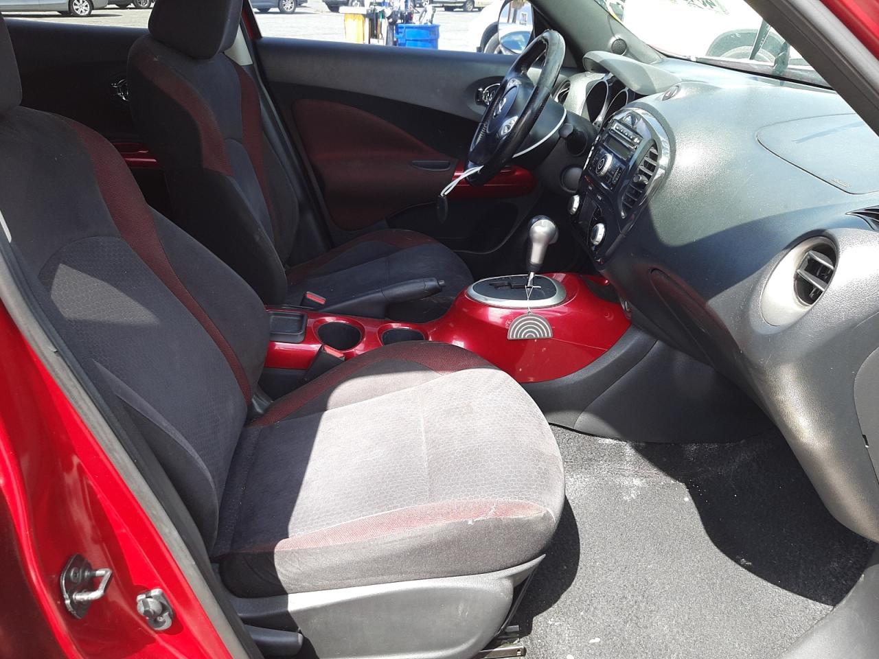 Photo 5 from auction – 2011 NISSAN JUKE S with VIN JN8AF5MV2BT007687