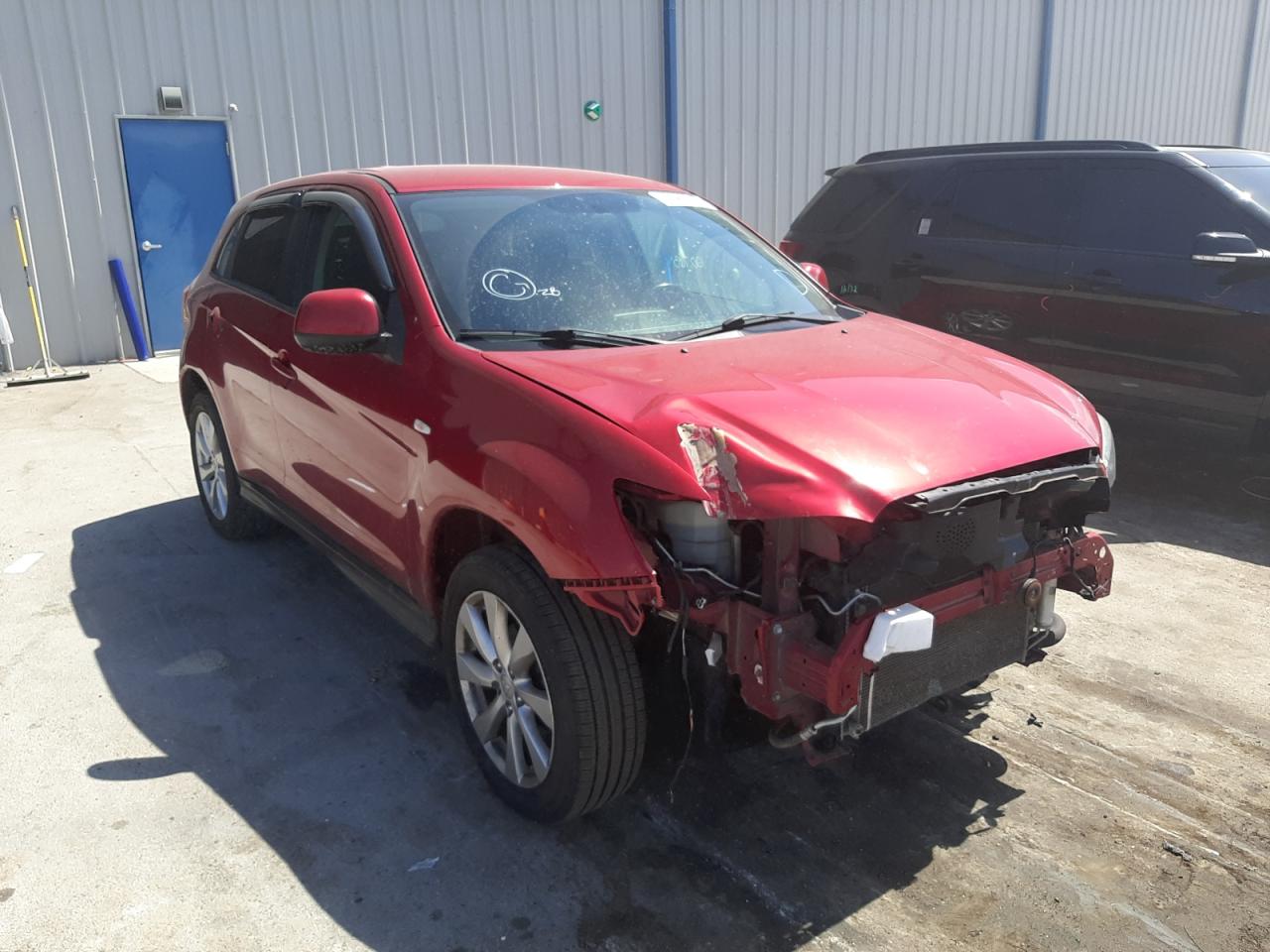 MITSUBISHI OUTLANDER 2015 with VIN 4A4AR3AU0FE001831 - Photo from auction