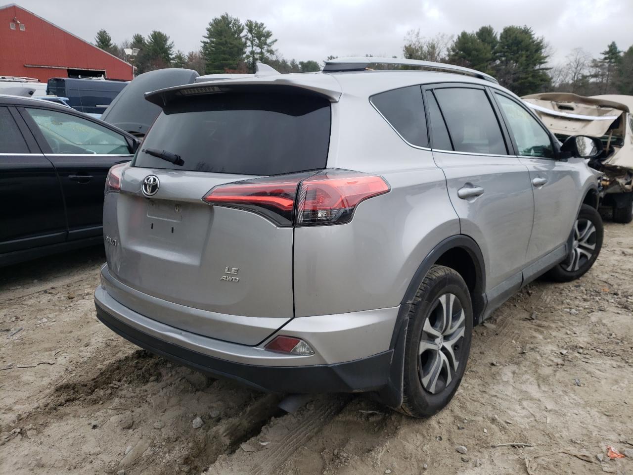 Photo 4 from auction – 2017 TOYOTA RAV4 LE with VIN 2T3BFREV2HW611395
