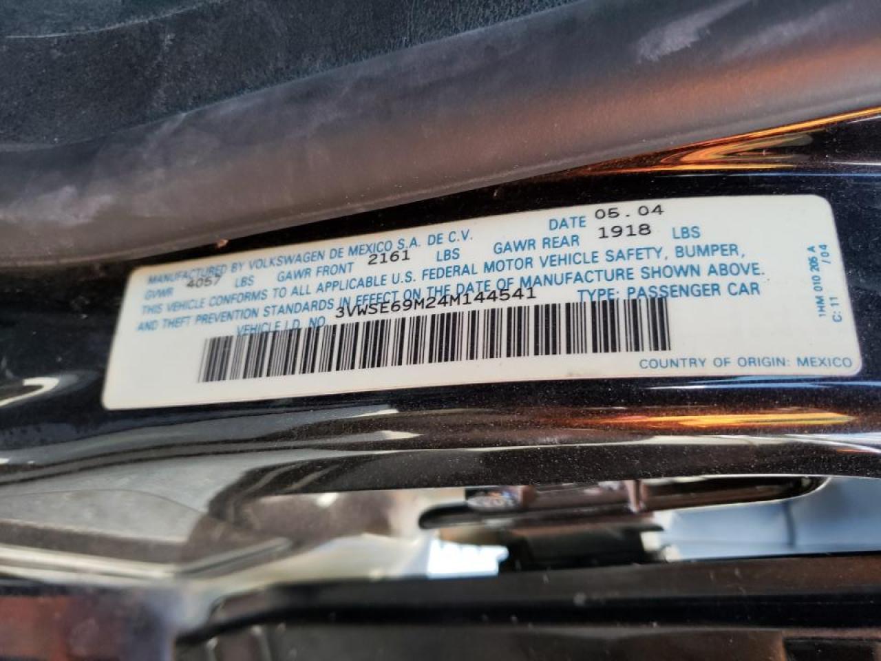 Photo 10 from auction – 2004 VOLKSWAGEN JETTA GLS with VIN 3VWSE69M24M144541