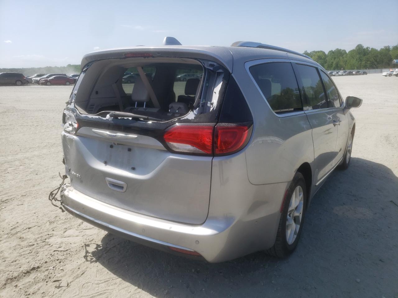 Photo 17 from auction – 2018 CHRYSLER PACIFICA T with VIN 2C4RC1EG2JR132484
