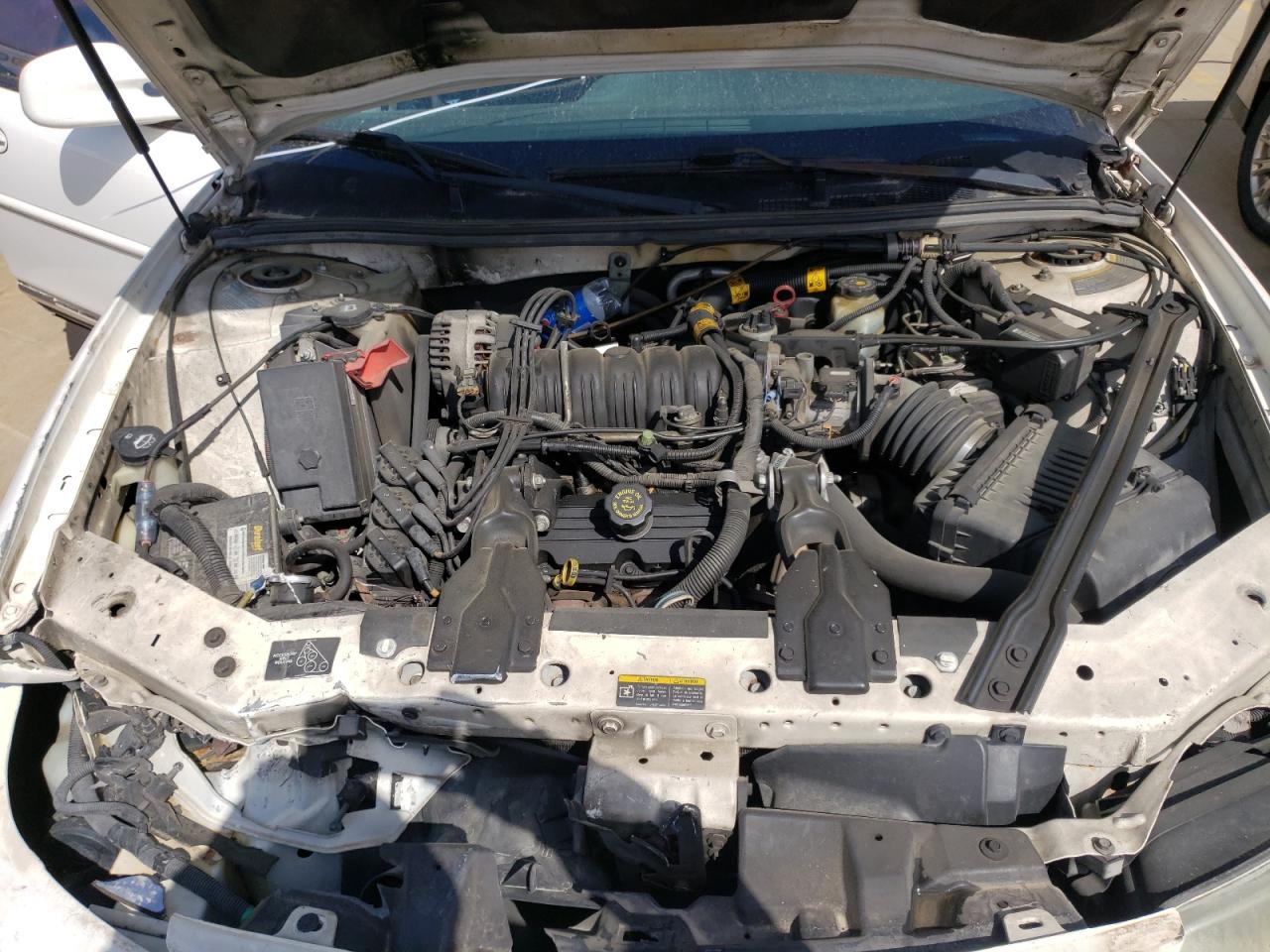 Photo 7 from auction – 2002 PONTIAC GRAND PRIX with VIN 1G2WP52K02F156450