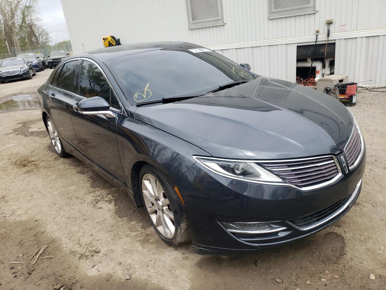LINCOLN MKZ 2014 with VIN 3LN6L2GK3ER825490 - Photo from auction