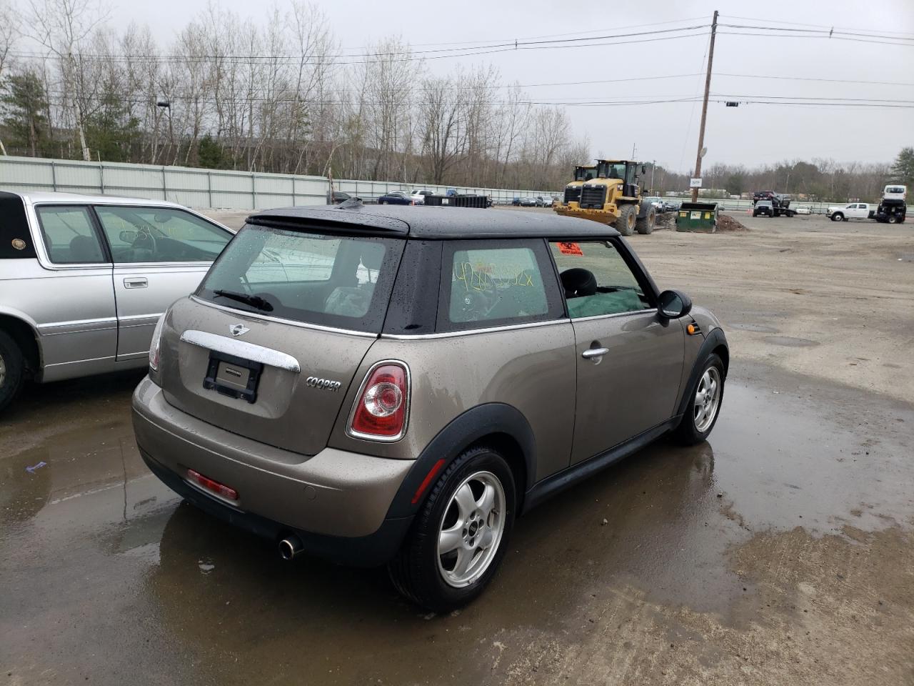 Photo 4 from auction – 2011 MINI COOPER with VIN WMWSU3C5XBT253010